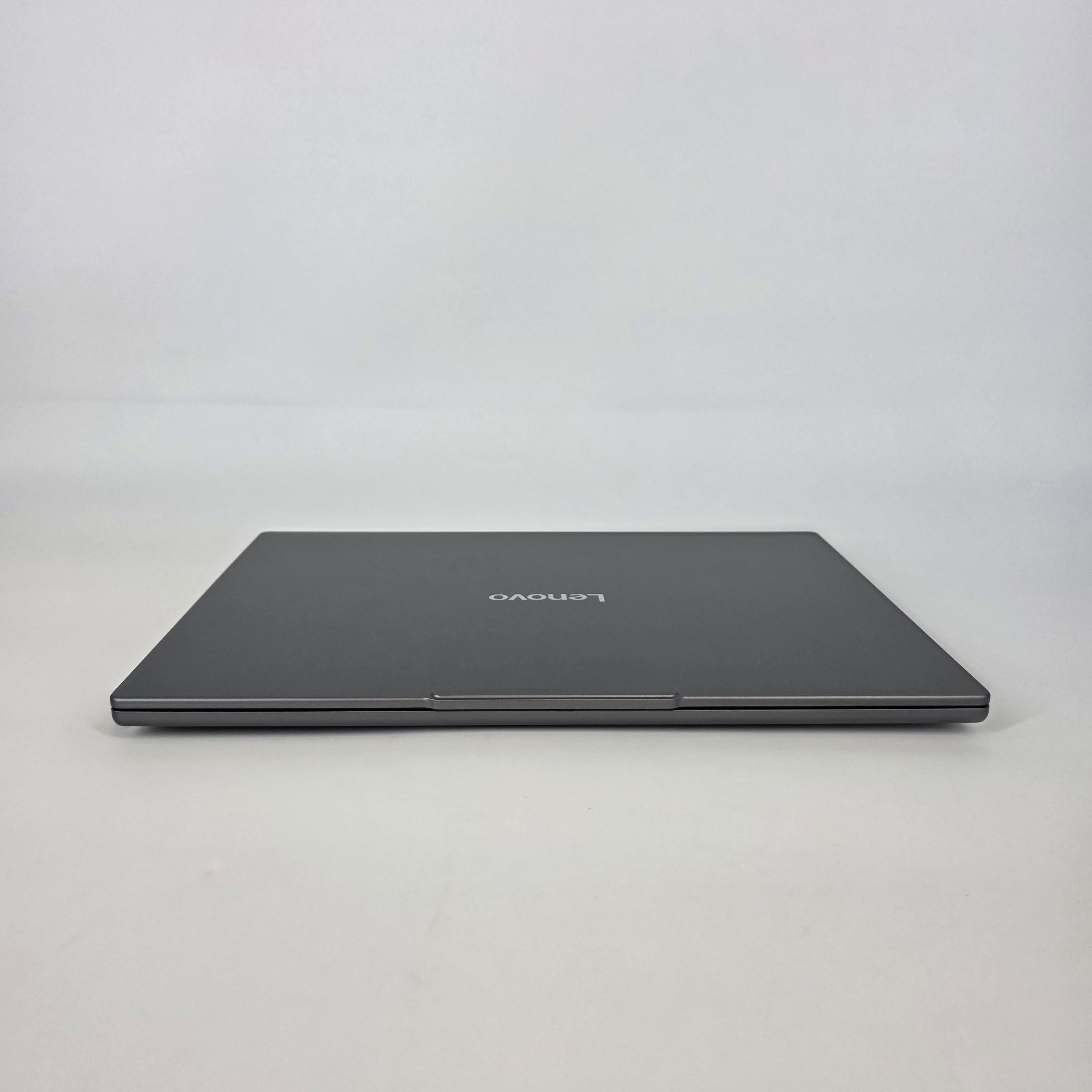 Lenovo IdeaPad Pro 5i 16 Luna Grey 2.9 GHz Intel Core Ultra 9 Series 2 32GB RAM 512GB Solid State Drive NVIDIA GeForce RTX 5050 8 GB