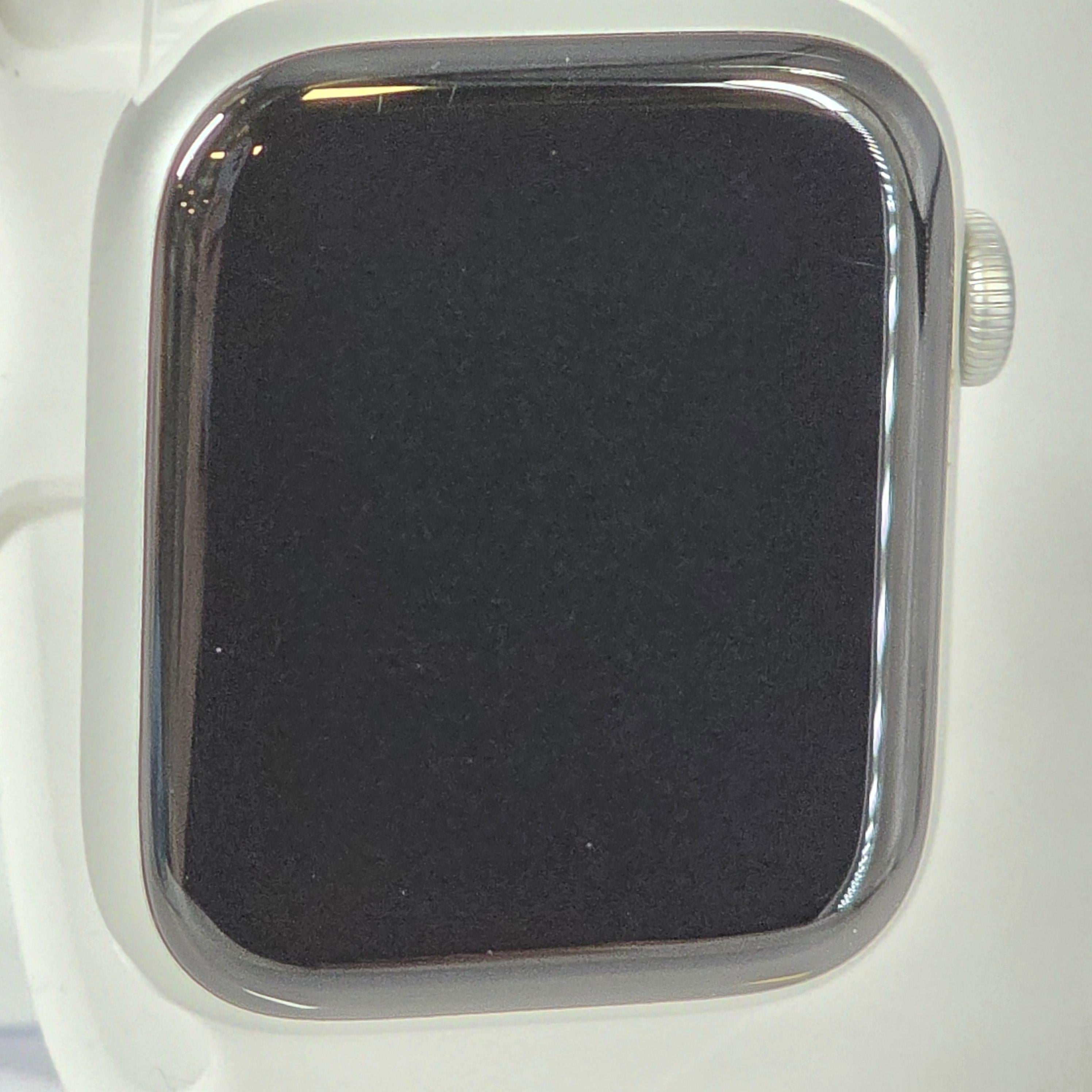 Apple Watch (Series 6) 44mm Silver Unlocked 32GB
