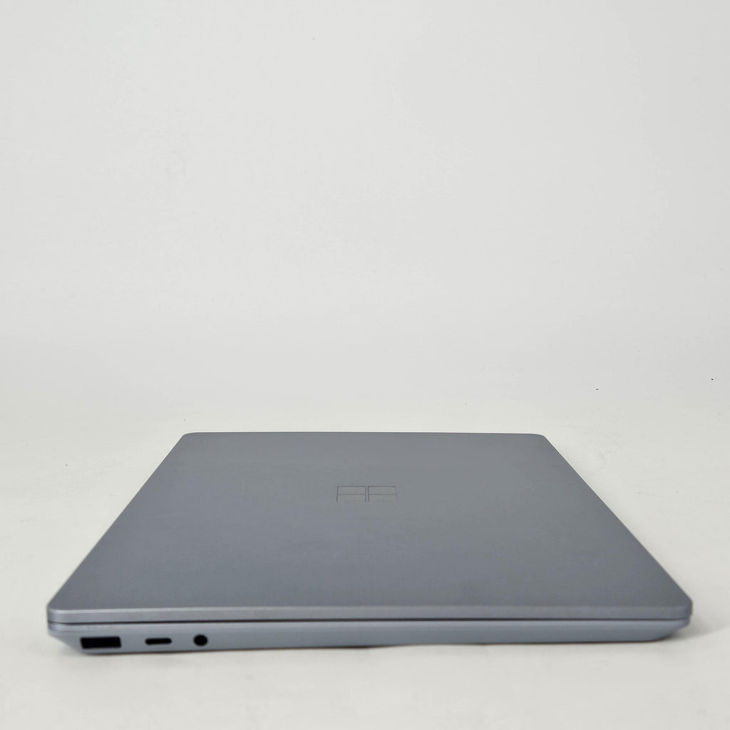 Microsoft Surface Laptop Go 3 12.4 Blue 2.5 GHz Intel Core i5 12th Gen. 8GB RAM 256GB Solid State Drive