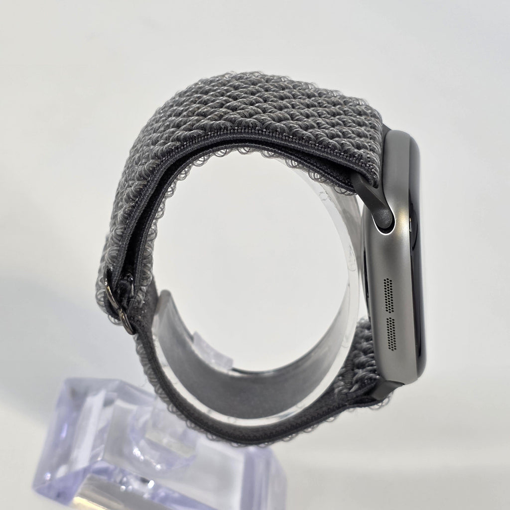 Apple Watch (Series 11) 42mm Space Gray WiFi 64GB
