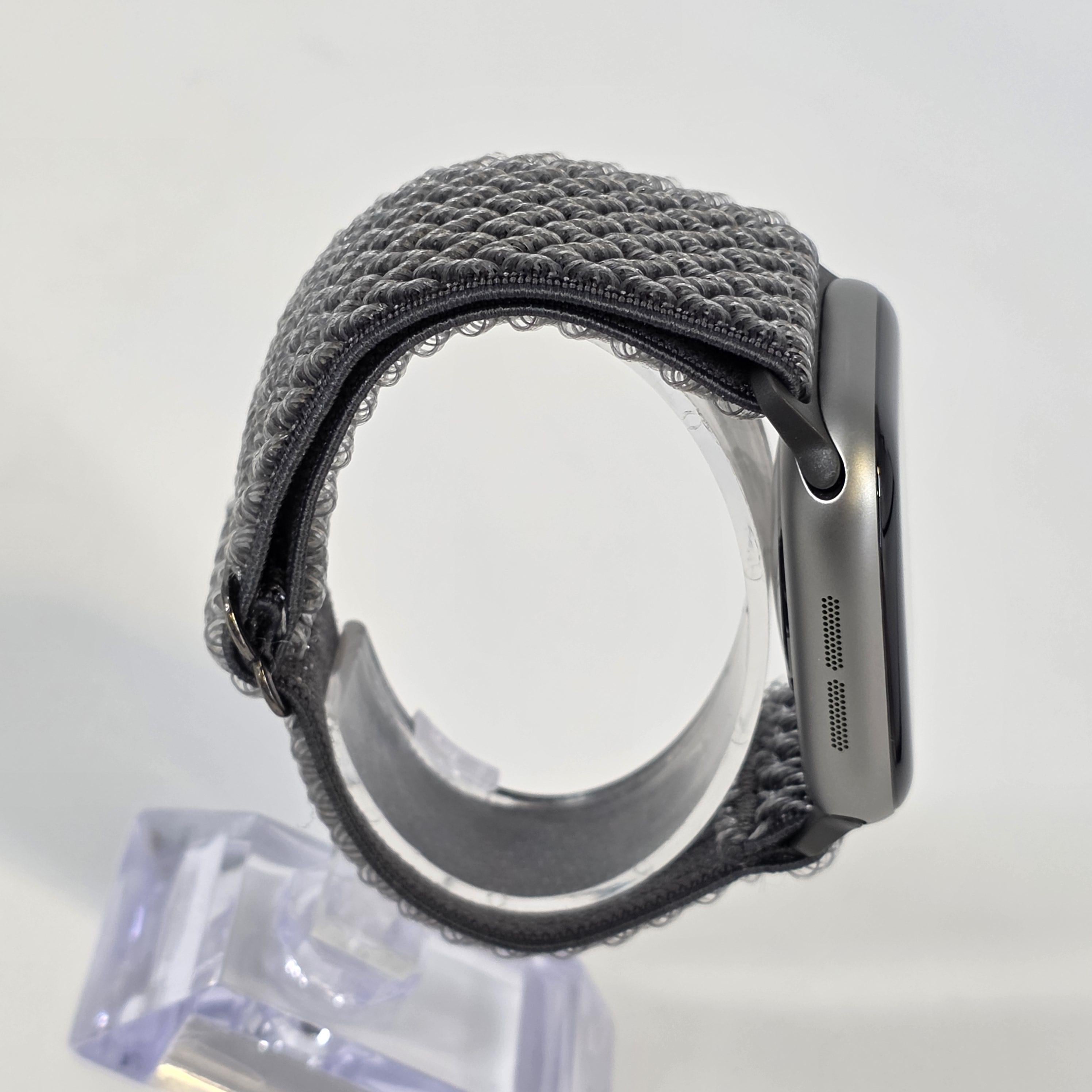Apple Watch (Series 11) 42mm Space Gray WiFi 64GB