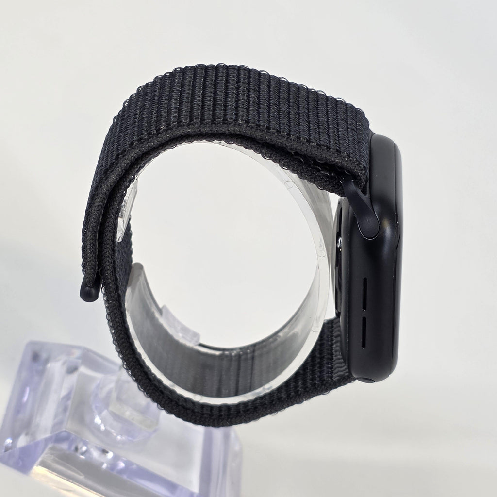 Apple Watch SE 3 40mm Midnight WiFi 64GB