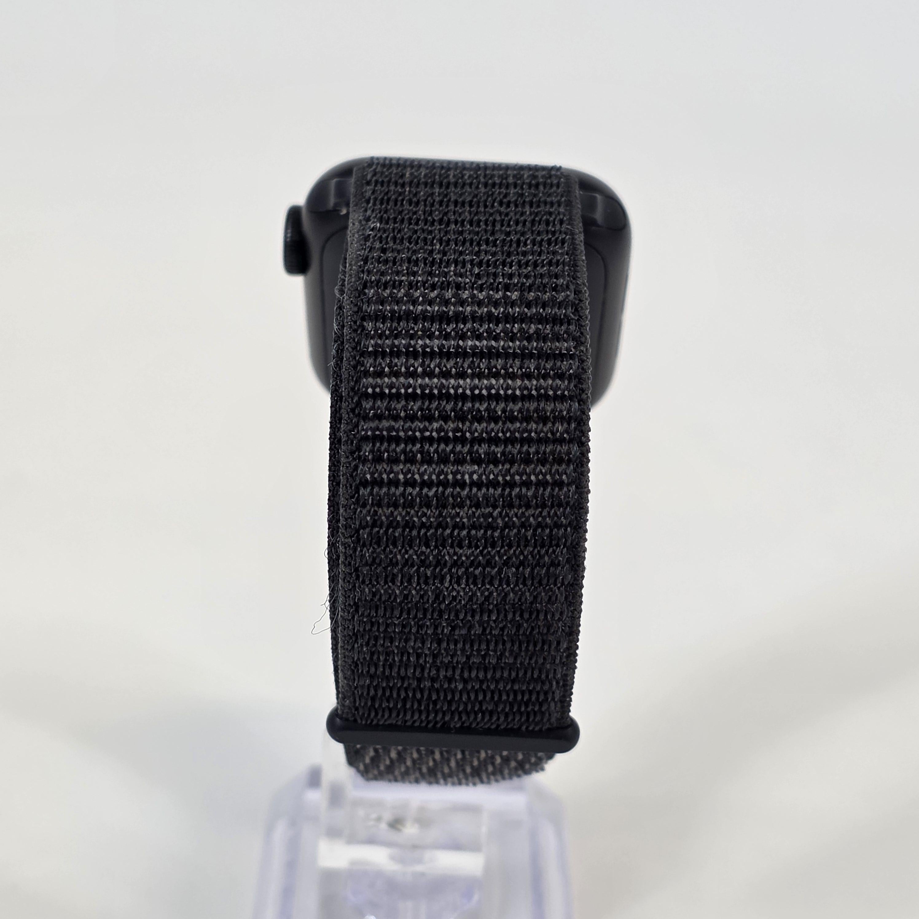 Apple Watch SE 3 40mm Midnight WiFi 64GB