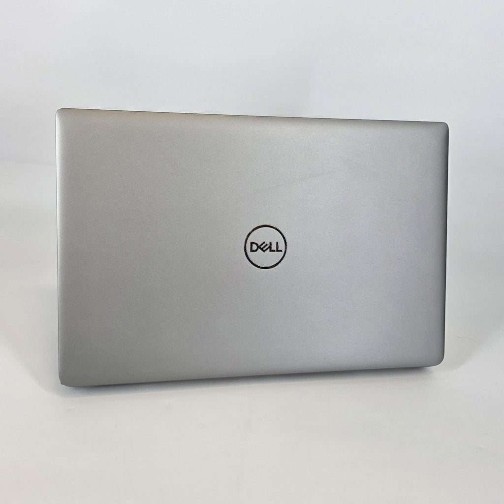 Dell Latitude 5540 15.6 Silver 1.9 GHz Intel Core i7 13th Gen. 32GB RAM 1TB Solid State Drive