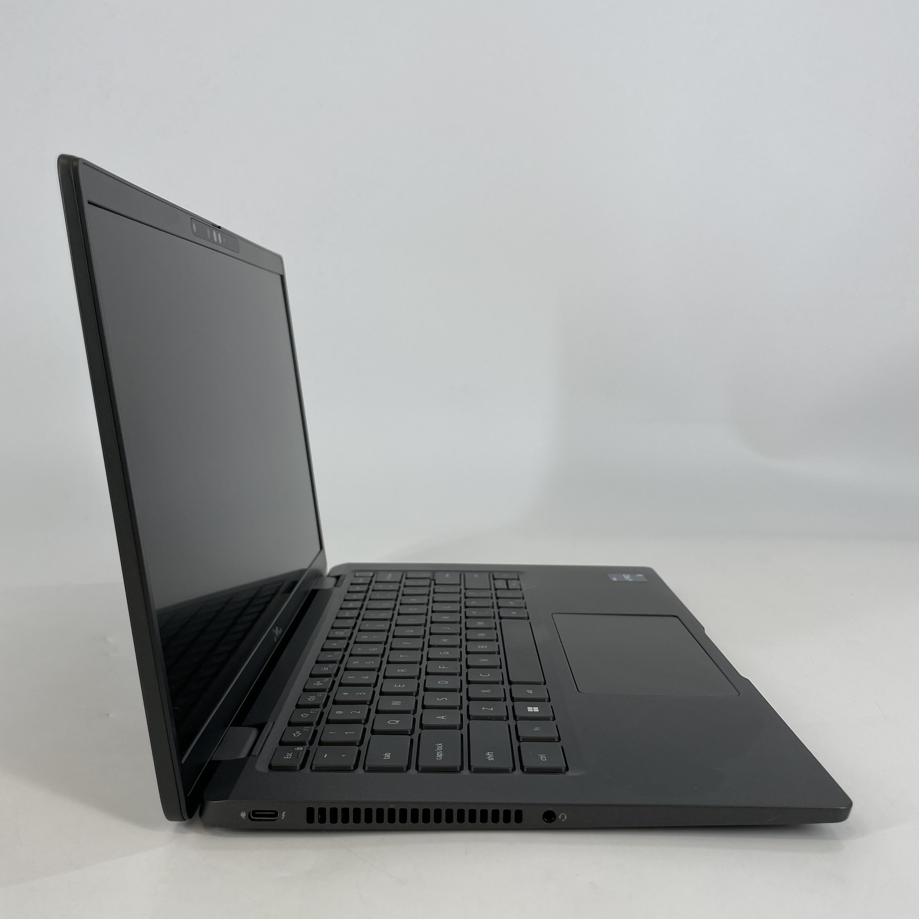 Dell Latitude 7430 14 Black 1.7 GHz Intel Core i7 12th Gen. 16GB RAM 512GB Solid State Drive
