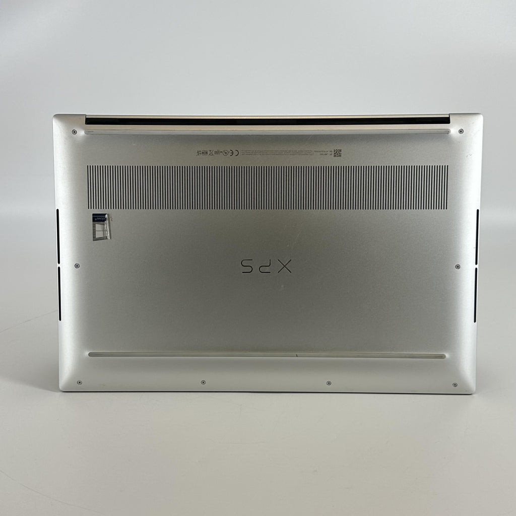Dell XPS 15 9500 Silver 2.6 GHz Intel Core i7 10th Gen. 32GB RAM 512GB Solid State Drive NVIDIA GeForce GTX 1650 Ti 4 GB