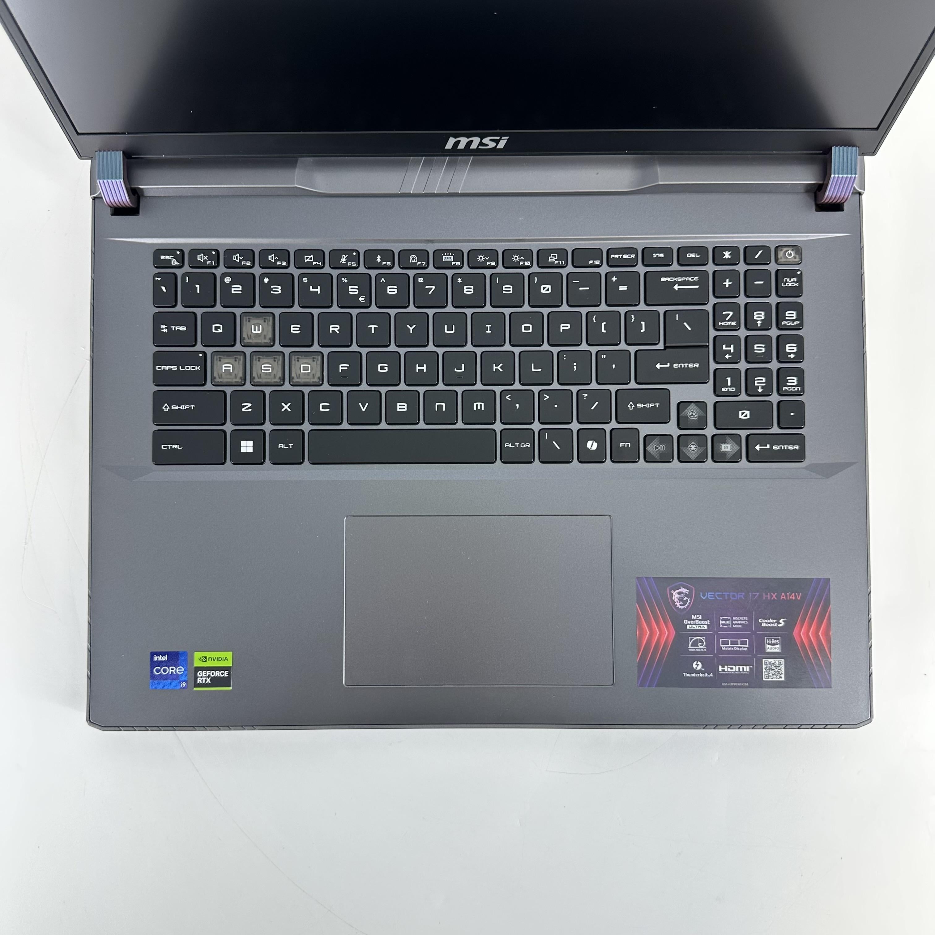 MSI Vector 17 HX 17 Gray 2.2 GHz Intel Core i9 14th Gen. 32GB RAM 1TB Solid State Drive NVIDIA GeForce RTX 4070 8 GB