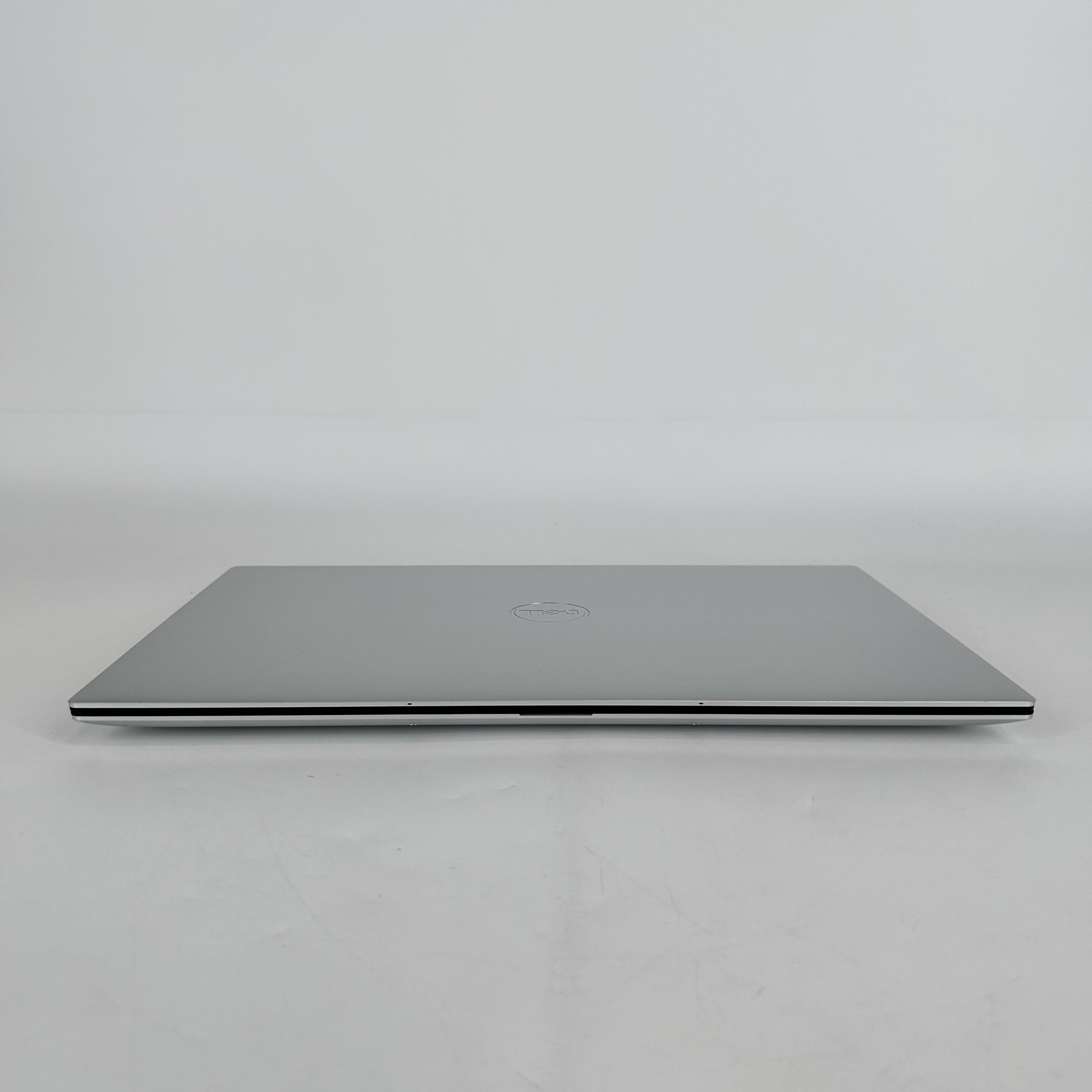 Dell XPS 15 9520 Silver 2.5 GHz Intel Core i9 12th Gen. 32GB RAM 1TB Solid State Drive NVIDIA GeForce RTX 3050 Ti 4 GB