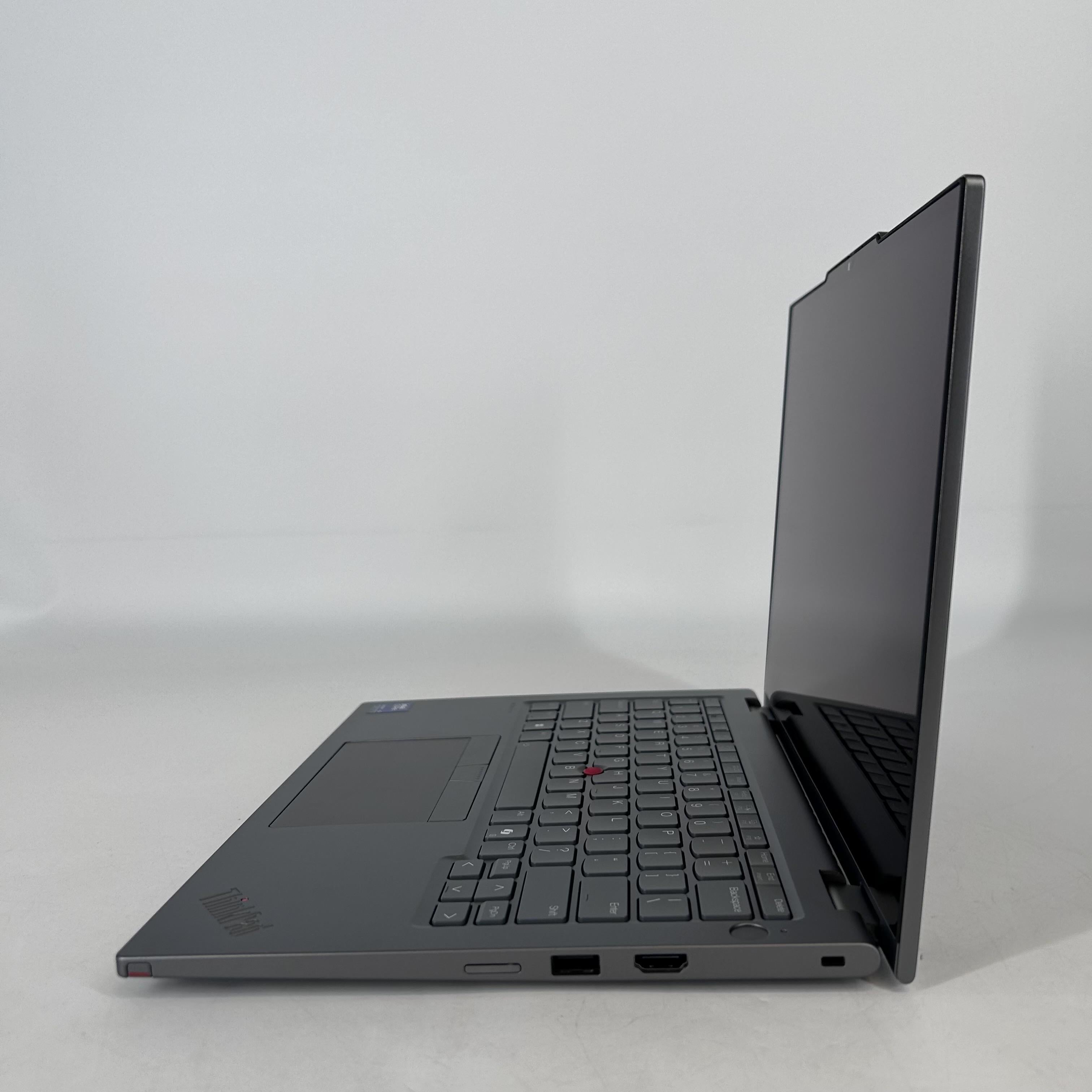 Lenovo ThinkPad L13 2-in-1 Gen 6 Silver 2.0 GHz Intel Core Ultra 5 Series 2 16GB RAM 256GB Solid State Drive