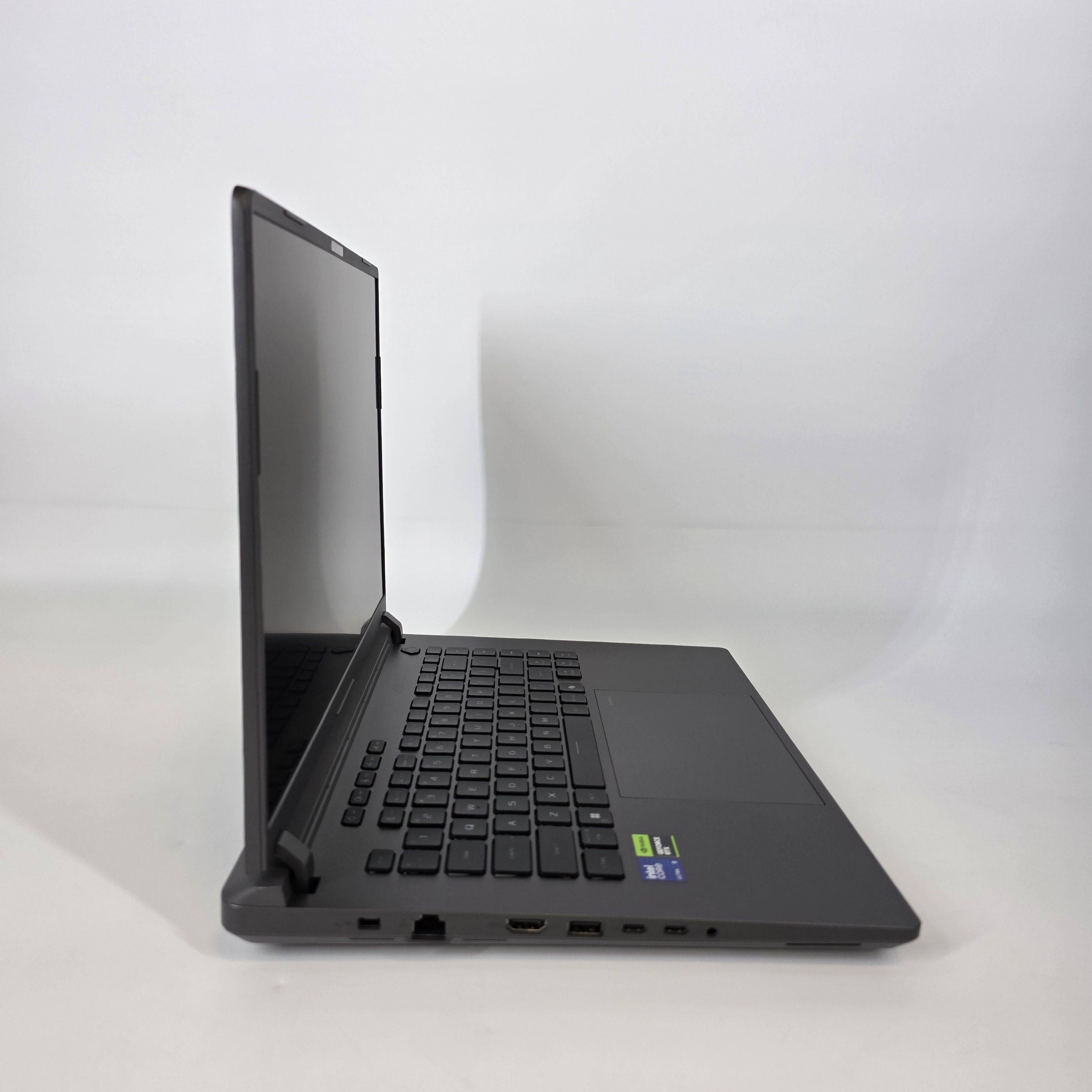 Asus ROG Strix G16 G615 16 Black 2.7 GHz Intel Core Ultra 9 Series 2 32GB RAM 1TB Solid State Drive NVIDIA GeForce RTX 5080 16 GB