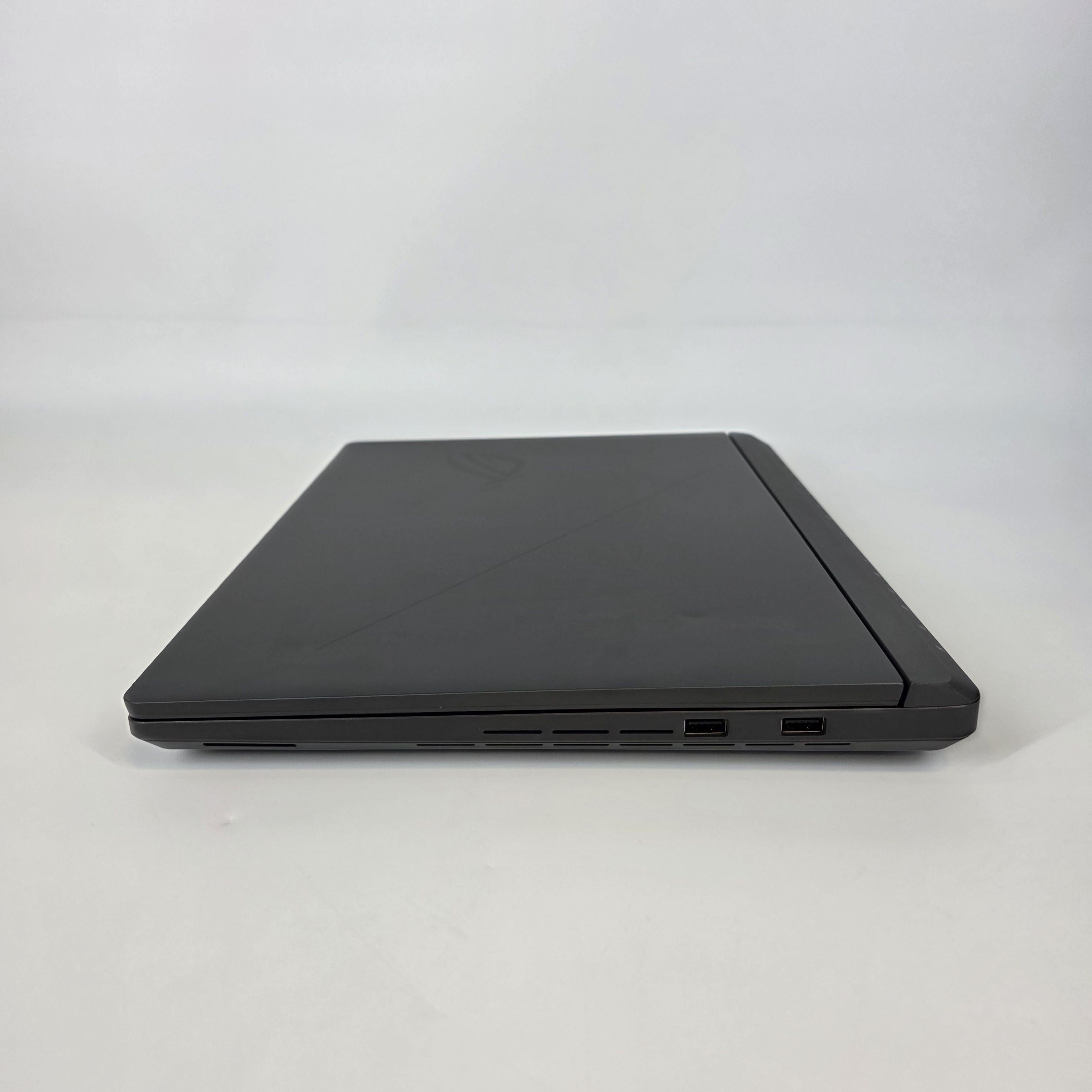 Asus ROG Strix G16 G615 16 Black 2.7 GHz Intel Core Ultra 9 Series 2 32GB RAM 1TB Solid State Drive NVIDIA GeForce RTX 5080 16 GB