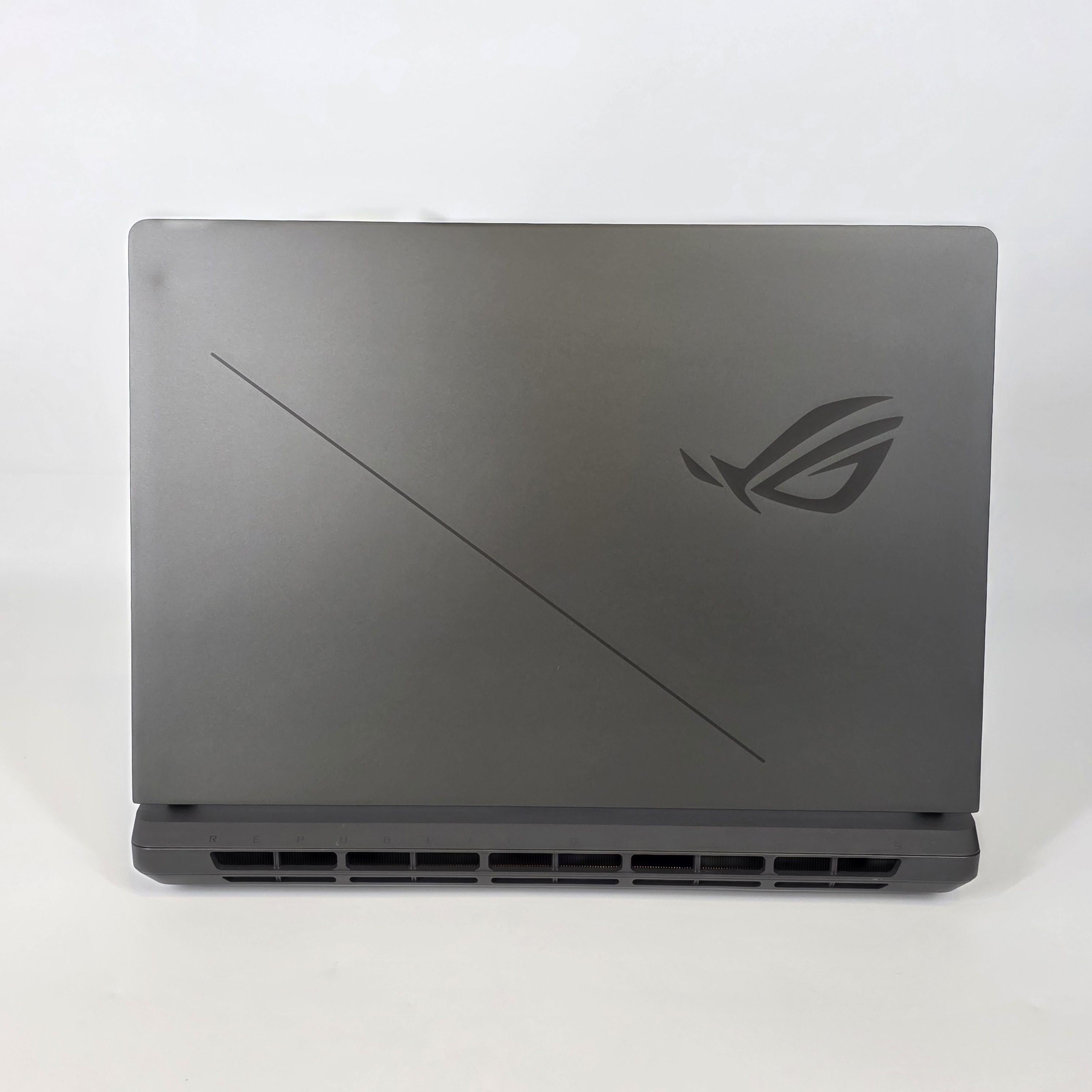 Asus ROG Strix G16 G615 16 Black 2.7 GHz Intel Core Ultra 9 Series 2 32GB RAM 1TB Solid State Drive NVIDIA GeForce RTX 5080 16 GB