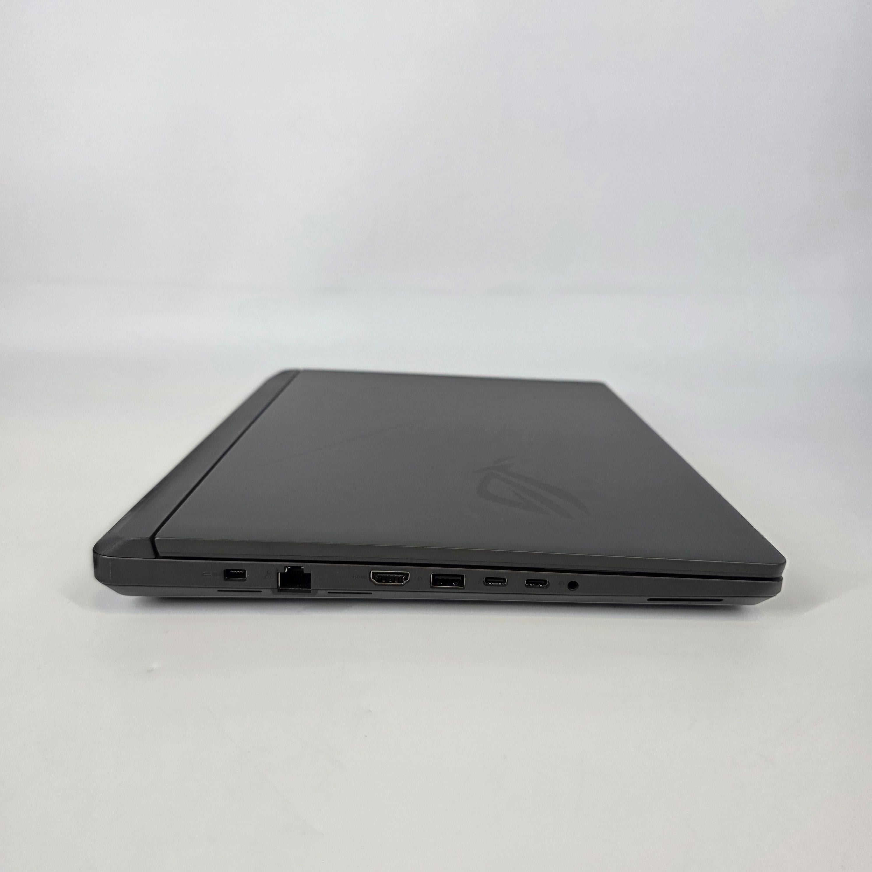Asus ROG Strix G16 G615 16 Black 2.7 GHz Intel Core Ultra 9 Series 2 32GB RAM 1TB Solid State Drive NVIDIA GeForce RTX 5080 16 GB