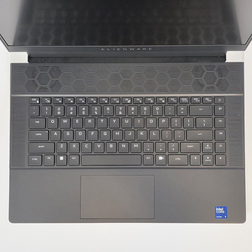 Dell Alienware X16 R2 Silver 2.3 GHz Intel Core Ultra 9 32GB RAM 1TB Solid State Drive NVIDIA GeForce RTX 4070 8 GB