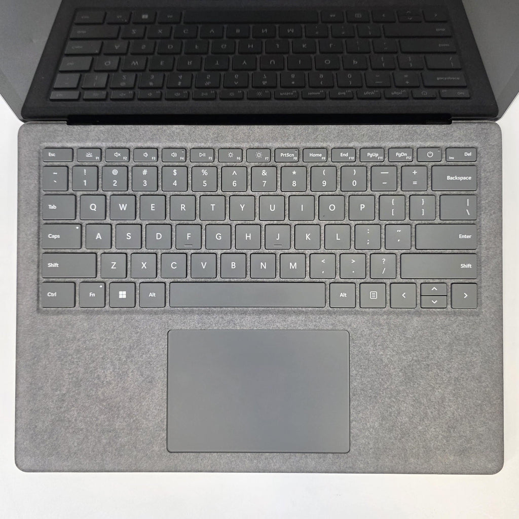 Microsoft Surface Laptop 5 13.5 Platinum 2.7 GHz Intel Core i7 12th Gen. 16GB RAM 256GB Solid State Drive