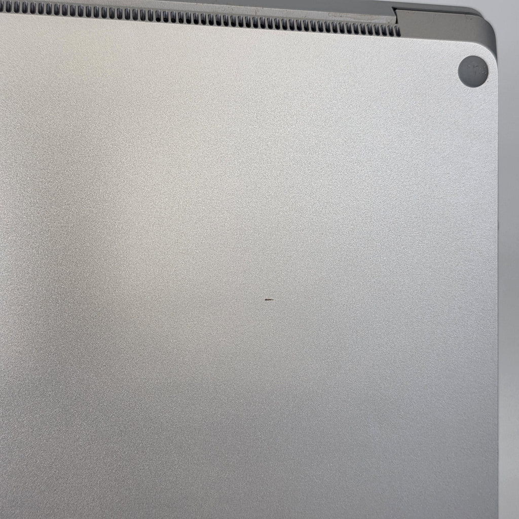 Microsoft Surface Laptop 5 13.5 Platinum 2.7 GHz Intel Core i7 12th Gen. 16GB RAM 256GB Solid State Drive