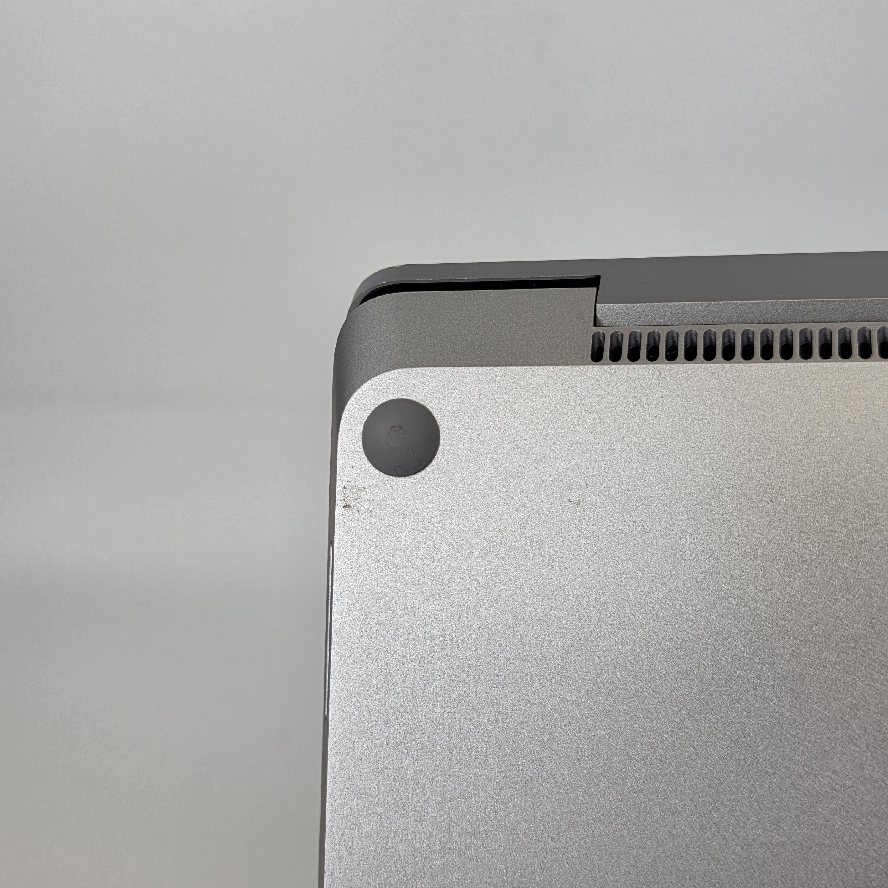Microsoft Surface Laptop 5 13.5 Platinum 2.7 GHz Intel Core i7 12th Gen. 16GB RAM 256GB Solid State Drive