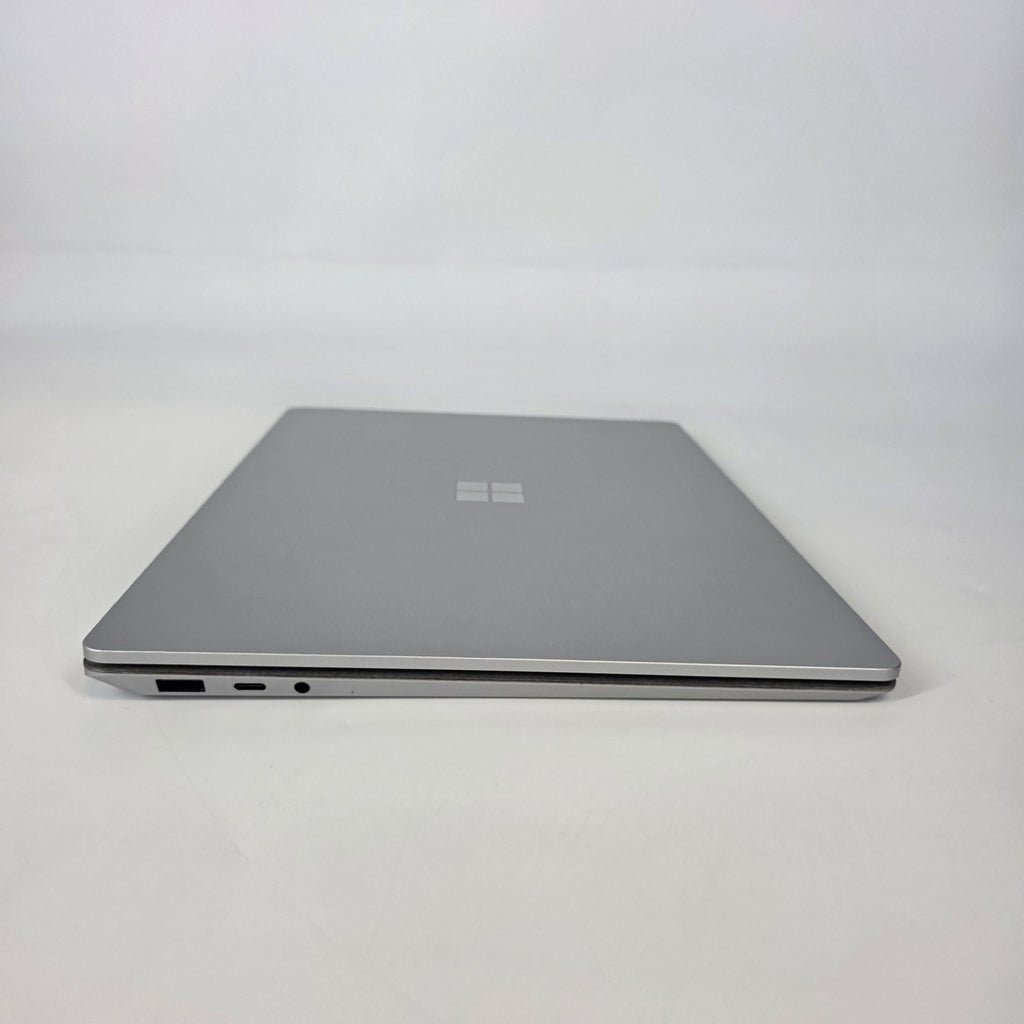 Microsoft Surface Laptop 5 13.5 Platinum 2.7 GHz Intel Core i7 12th Gen. 16GB RAM 256GB Solid State Drive