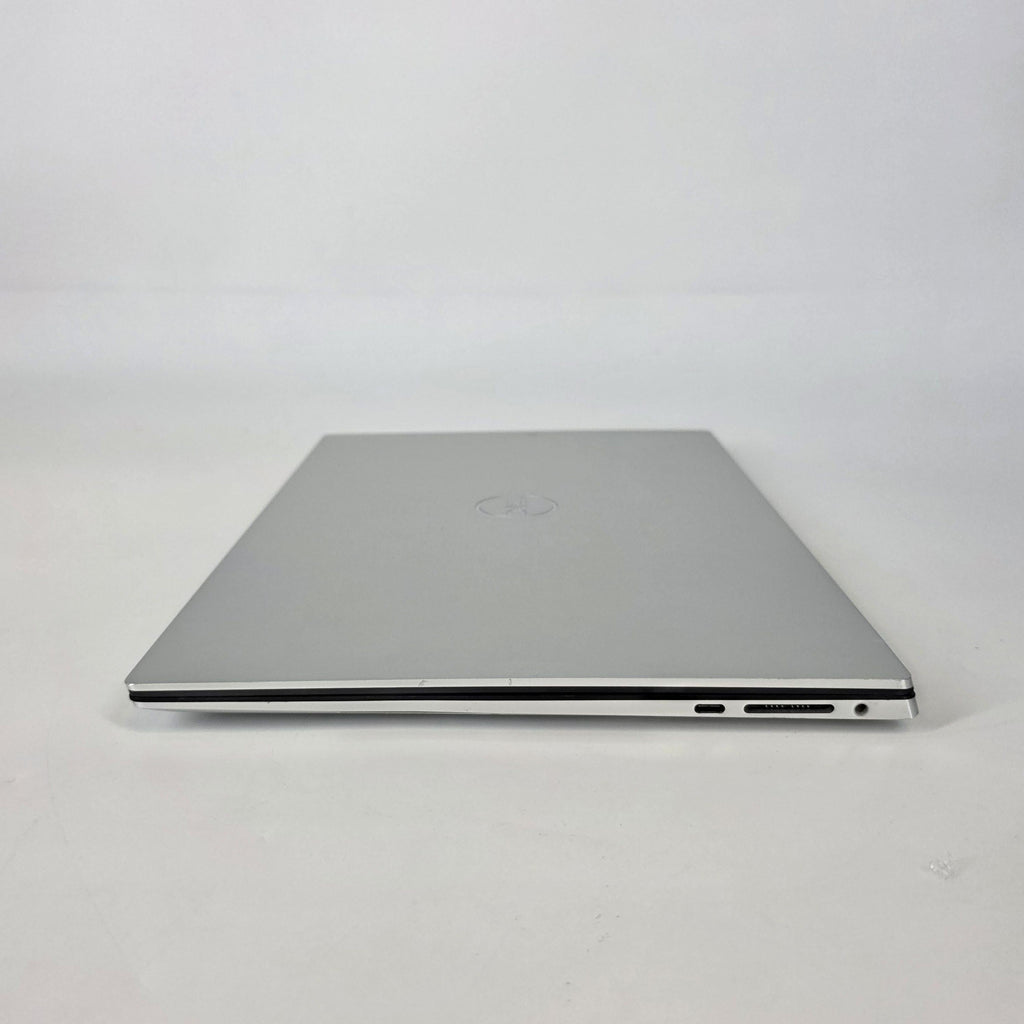 Dell XPS 15 9510 Silver 2.7 GHz Intel Core i5 11th Gen. 32GB RAM 512GB Solid State Drive