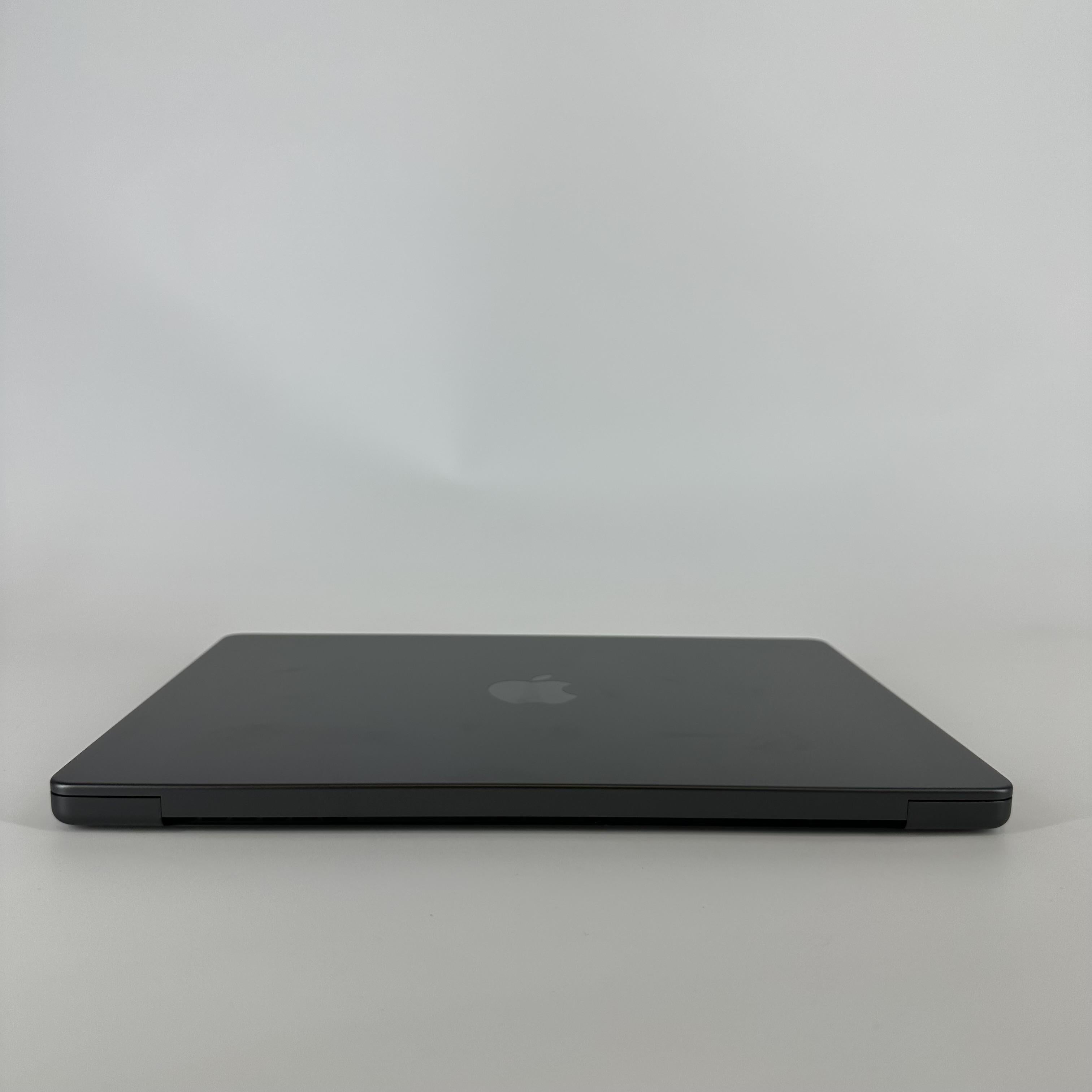 MacBook Pro 14 2024 Space Black 4.4 GHz M4 Max 16-Core CPU 64GB Unified Memory 1TB Solid State Drive 40-Core GPU