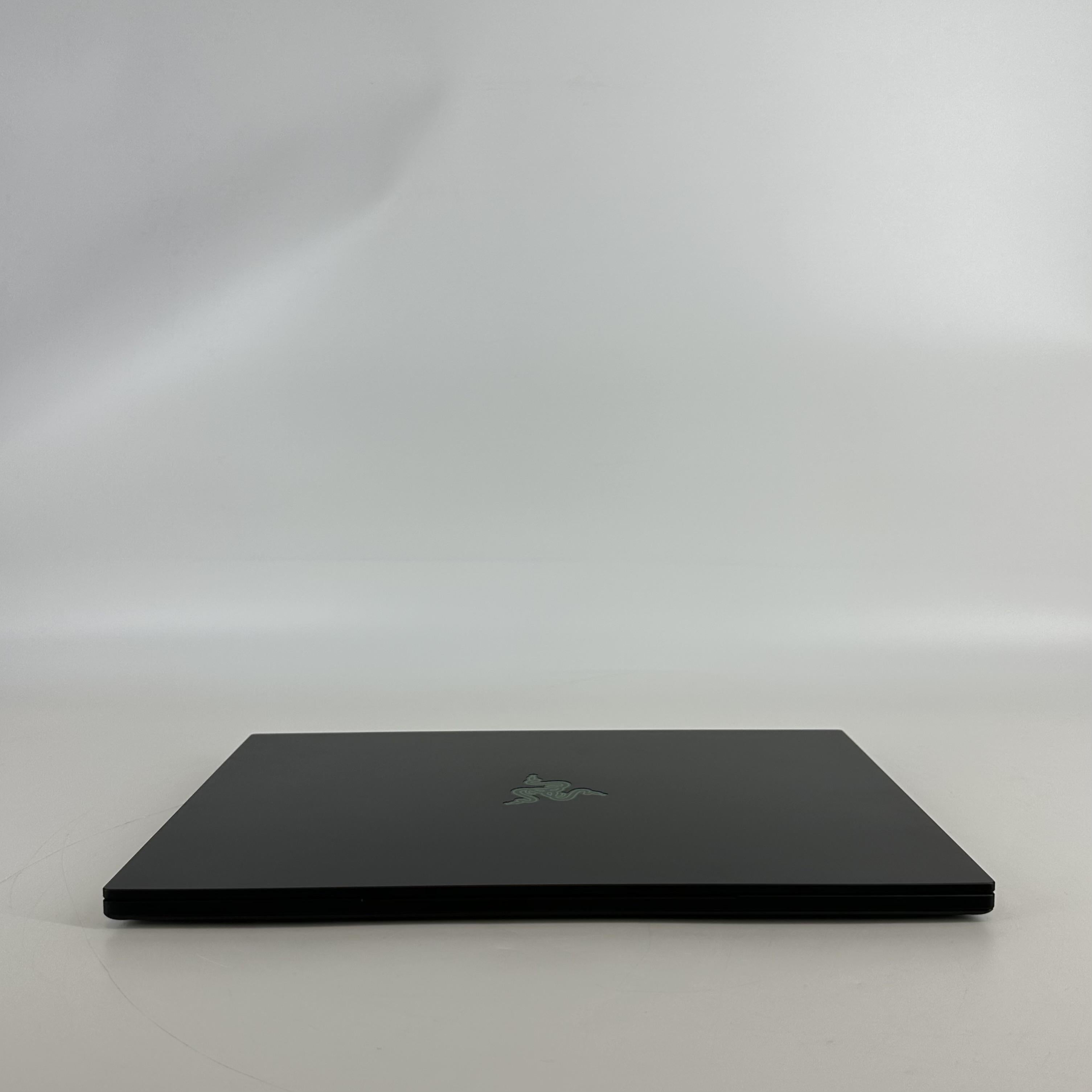 Razer Blade 16 2025 Black 2.0 GHz AMD Ryzen AI 9 365 64GB RAM 2TB Solid State Drive NVIDIA GeForce RTX 5080 16 GB