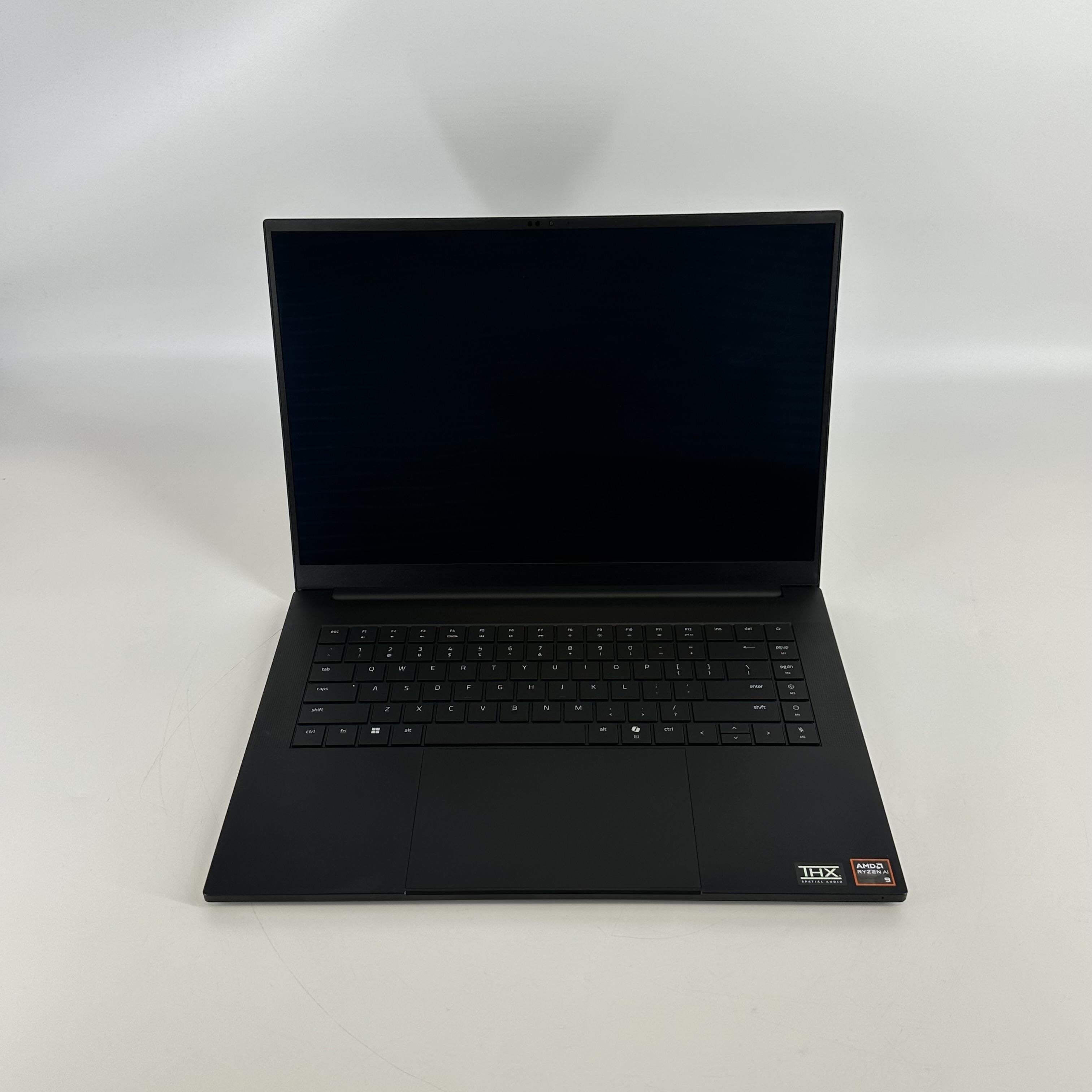 Razer Blade 16 2025 Black 2.0 GHz AMD Ryzen AI 9 365 64GB RAM 2TB Solid State Drive NVIDIA GeForce RTX 5080 16 GB