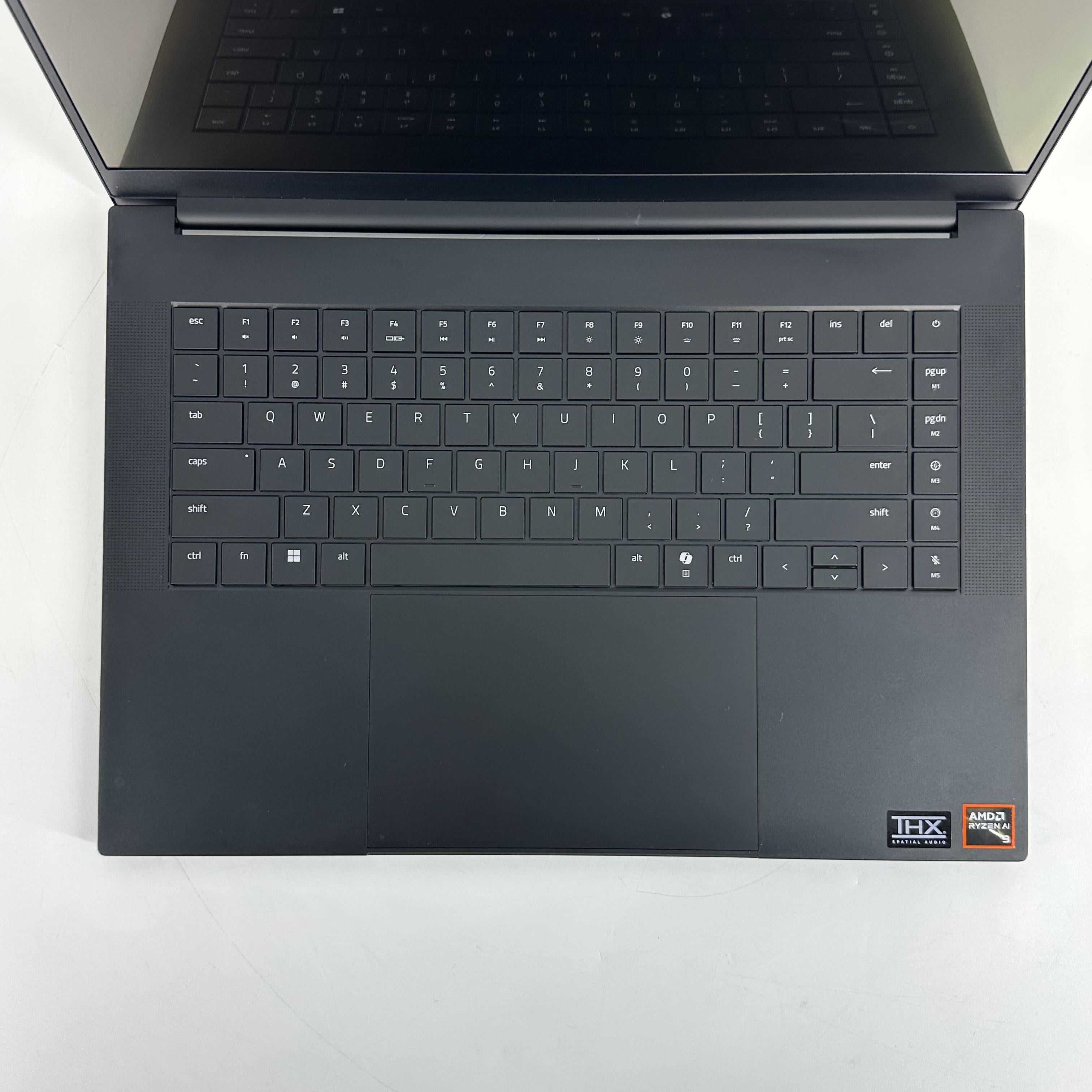 Razer Blade 16 2025 Black 2.0 GHz AMD Ryzen AI 9 365 64GB RAM 2TB Solid State Drive NVIDIA GeForce RTX 5080 16 GB
