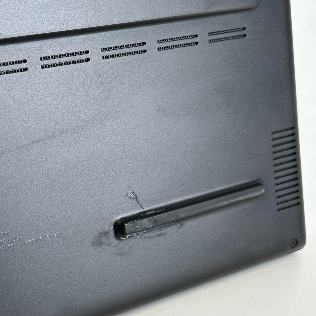 Razer Blade 16 2025 Black 2.0 GHz AMD Ryzen AI 9 365 64GB RAM 2TB Solid State Drive NVIDIA GeForce RTX 5080 16 GB
