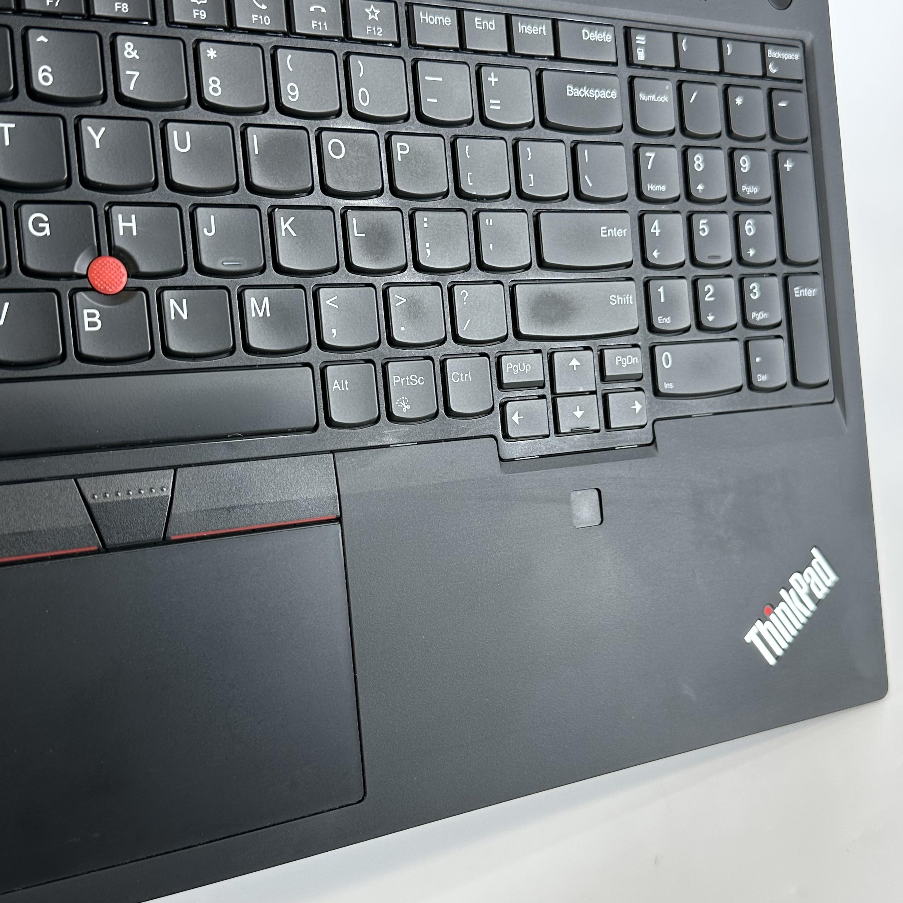 Lenovo ThinkPad P15 Gen 2 Black 2.3 GHz Intel Core i7 11th Gen. 32GB RAM 1TB Solid State Drive NVIDIA RTX A4000 8 GB