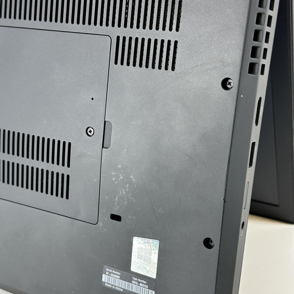 Lenovo ThinkPad P15 Gen 2 Black 2.3 GHz Intel Core i7 11th Gen. 32GB RAM 1TB Solid State Drive NVIDIA RTX A4000 8 GB