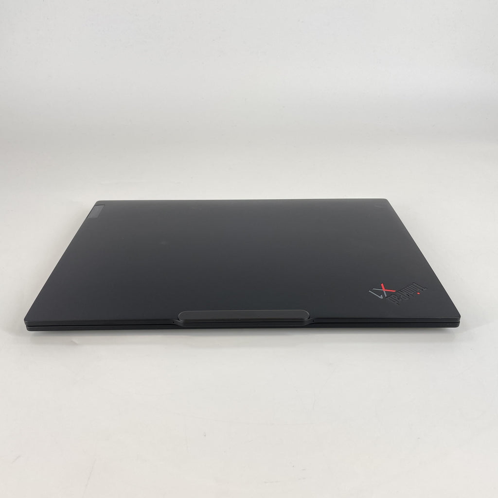 Lenovo ThinkPad X1 Carbon Gen 13 14 Black 1.5 GHz Intel Core Ultra 5 Series 2 16GB RAM 512GB Solid State Drive