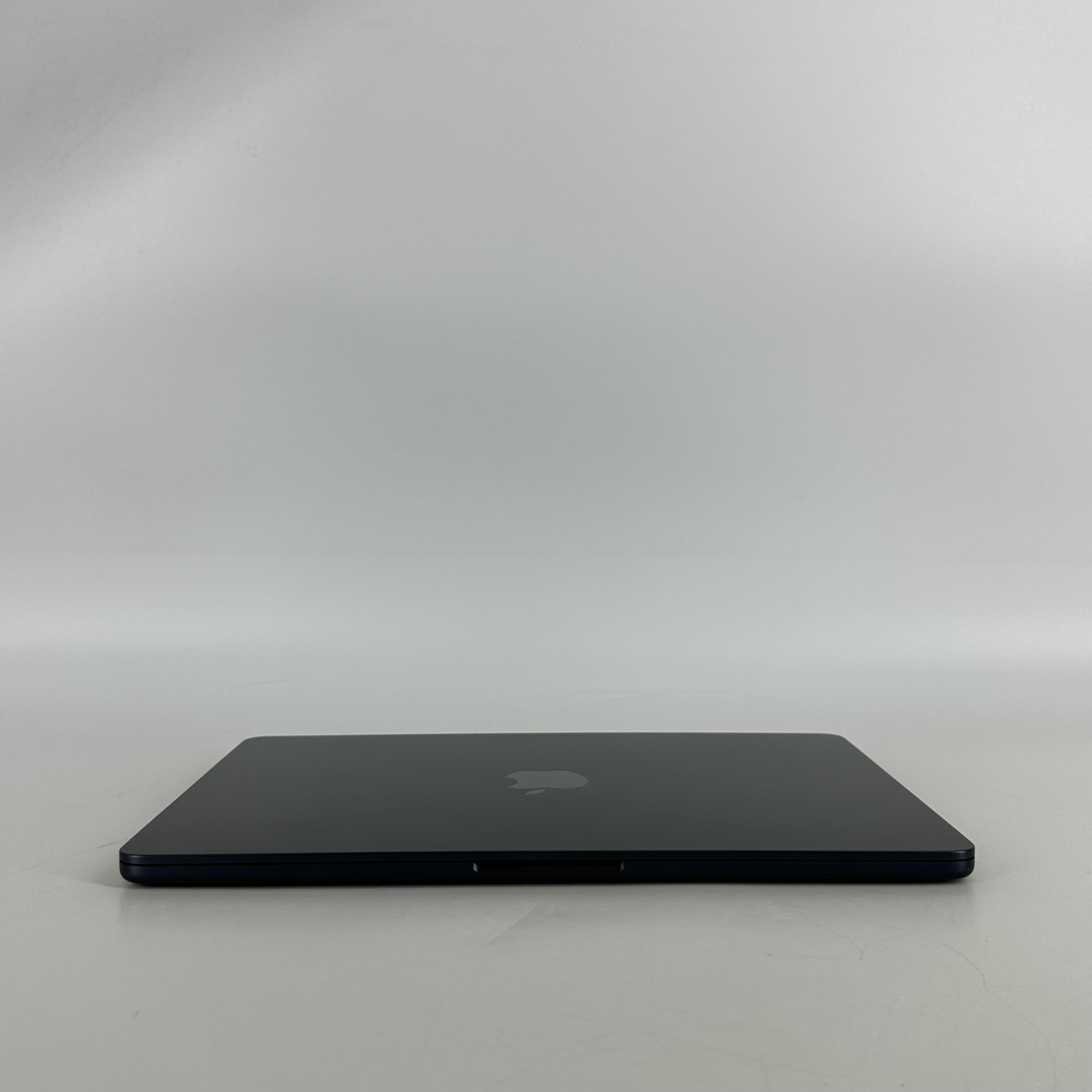 MacBook Air 13 2022 Blue 3.49 GHz M2 8-Core CPU 8GB Unified Memory 256GB Solid State Drive 8-Core GPU