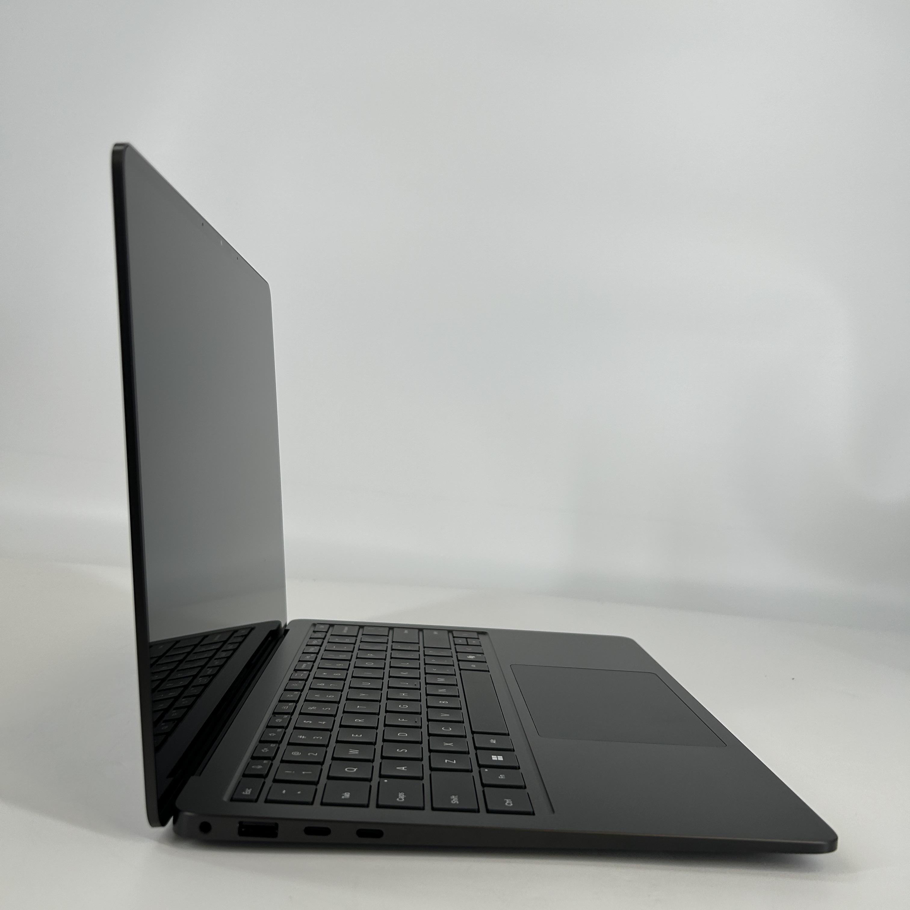 Microsoft Surface Laptop 7 13.8 Black WiFi 3.4 GHz Qualcomm Snapdragon X Elite 32GB RAM 1TB Solid State Drive