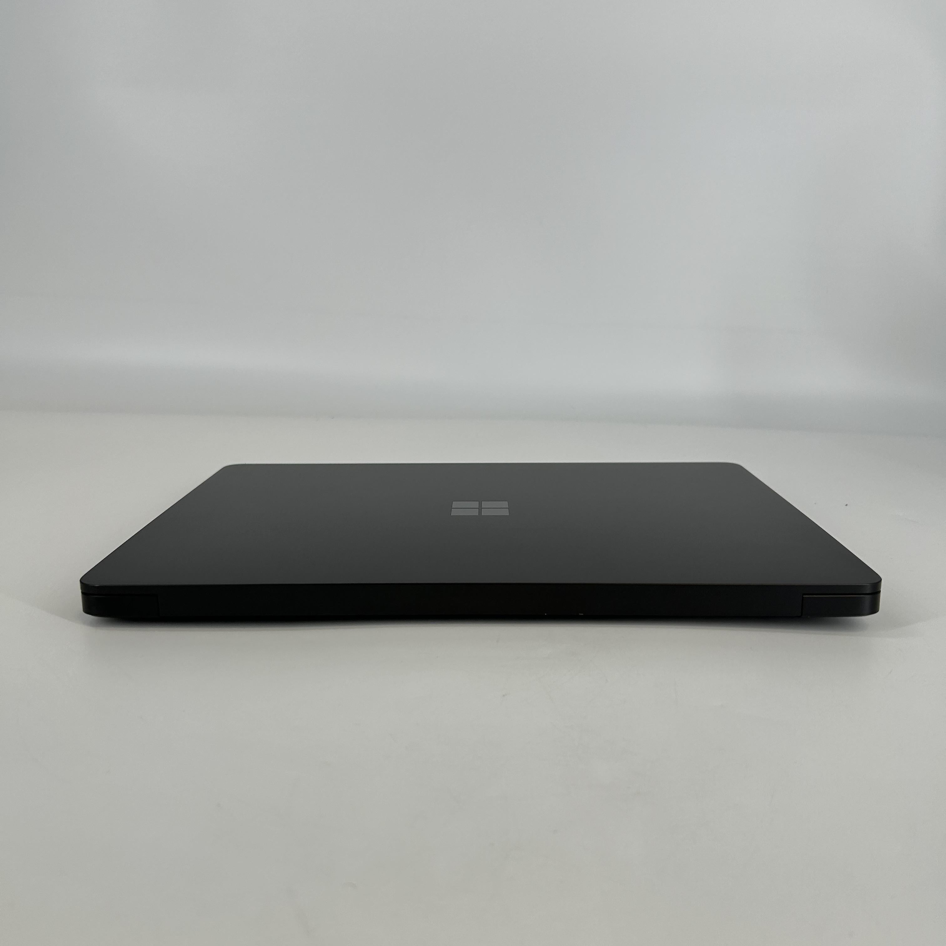 Microsoft Surface Laptop 7 13.8 Black WiFi 3.4 GHz Qualcomm Snapdragon X Elite 32GB RAM 1TB Solid State Drive