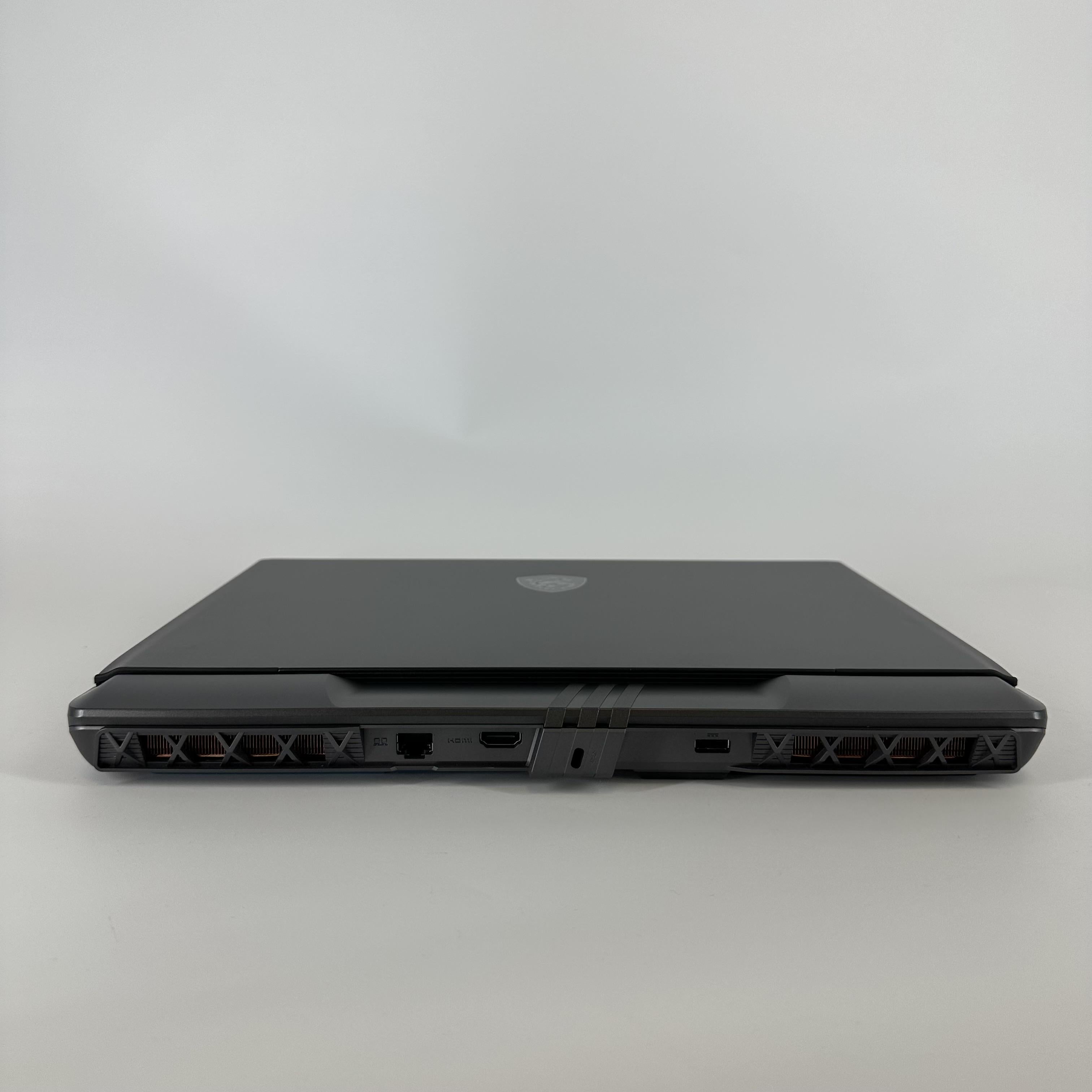 MSI Vector 16 HX AI 16 Gray 2.7 GHz Intel Core Ultra 9 Series 2 32GB RAM 1TB Solid State Drive NVIDIA GeForce RTX 5070 8 GB