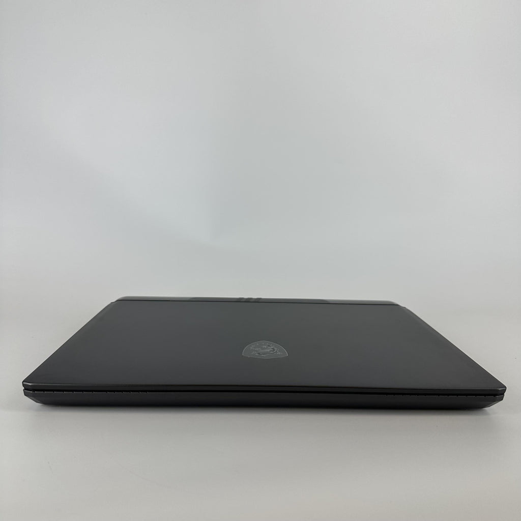 MSI Vector 16 HX AI 16 Gray 2.7 GHz Intel Core Ultra 9 Series 2 32GB RAM 1TB Solid State Drive NVIDIA GeForce RTX 5070 8 GB
