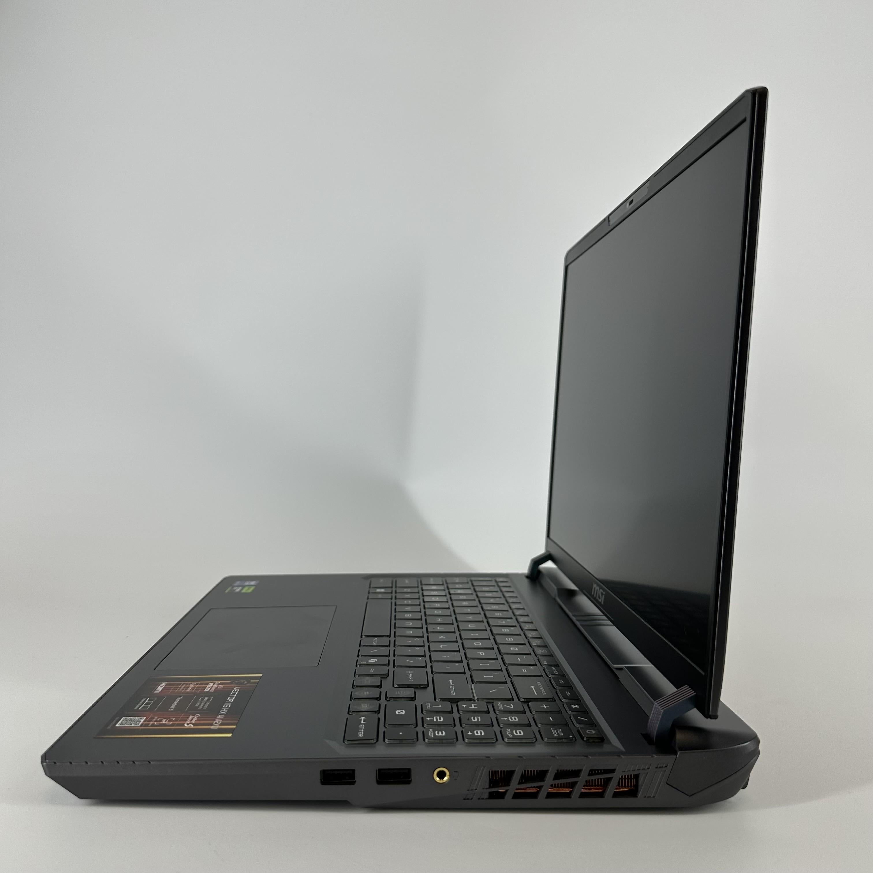 MSI Vector 16 HX AI 16 Gray 2.7 GHz Intel Core Ultra 9 Series 2 32GB RAM 1TB Solid State Drive NVIDIA GeForce RTX 5070 8 GB