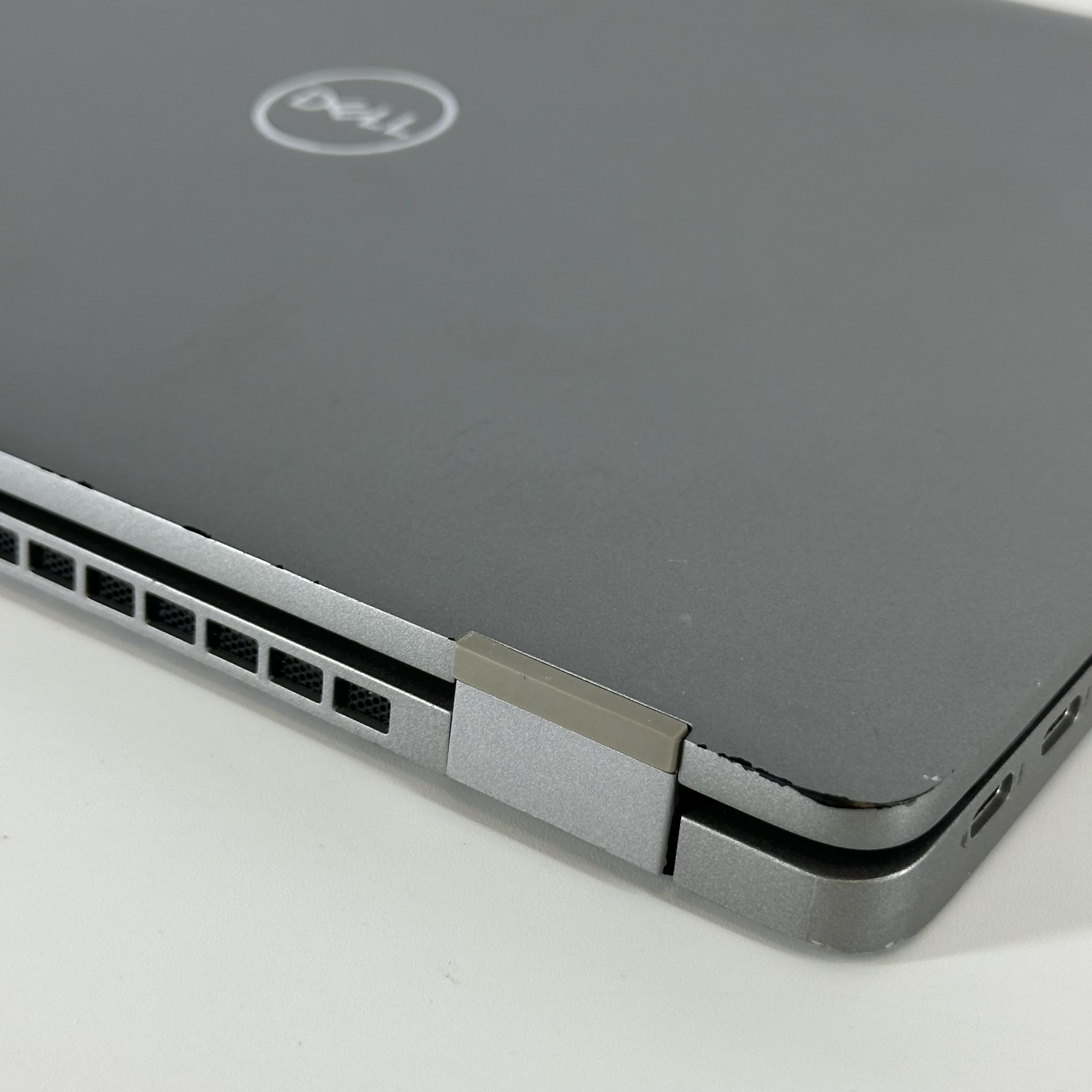 Dell Latitude 5320 13.3 Gray 2.6 GHz Intel Core i5 11th Gen. 8GB RAM 256GB Solid State Drive