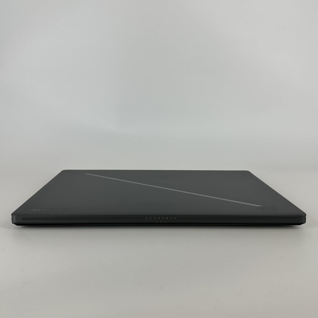 Asus ROG Zephyrus G16 GU605 16 Black 2.5 GHz Intel Core Ultra 9 16GB RAM 1TB Solid State Drive NVIDIA GeForce RTX 4070 8 GB