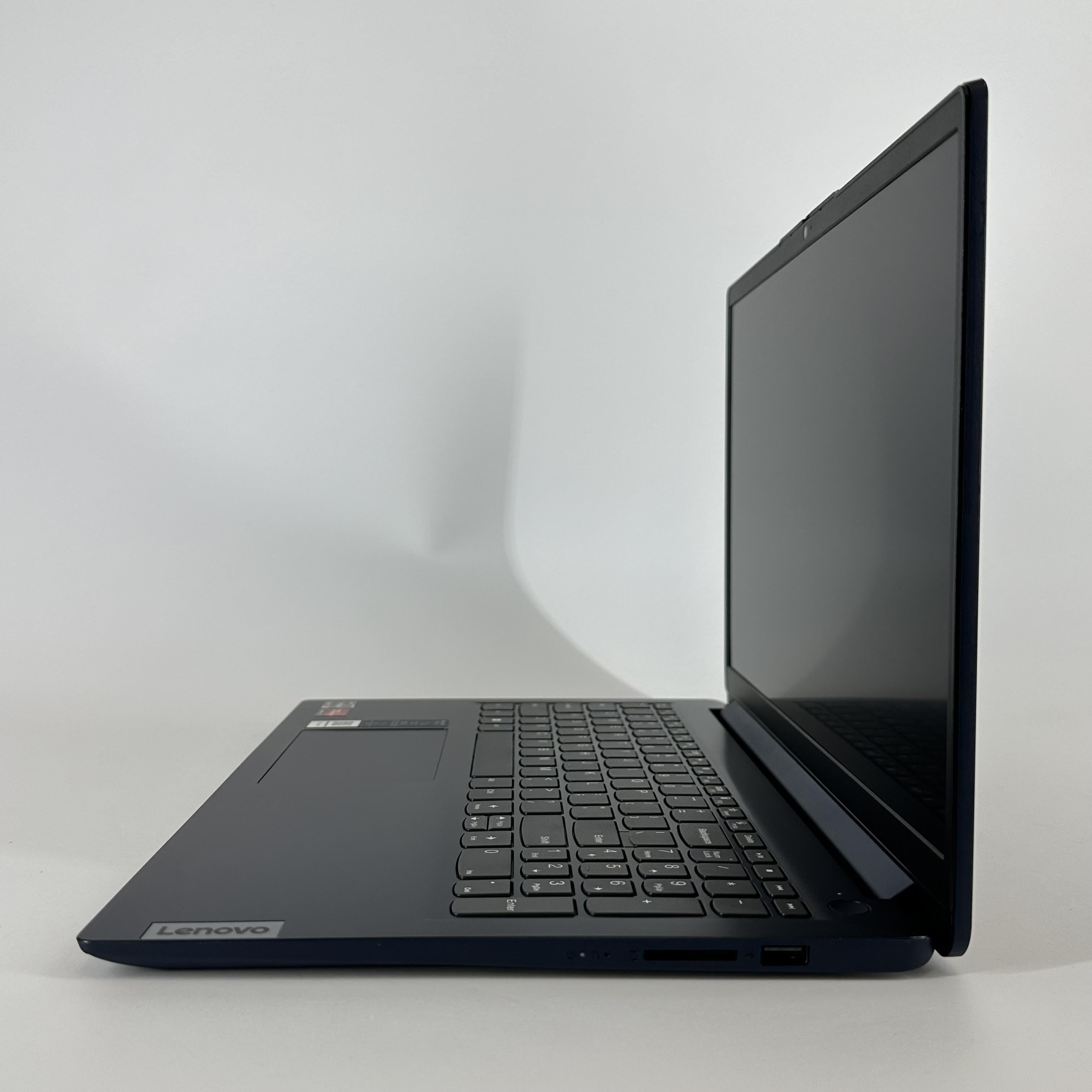 Lenovo IdeaPad 1 15.6 Abyss Blue 2.8 GHz AMD Ryzen 5 7520U 8GB RAM 256GB Solid State Drive
