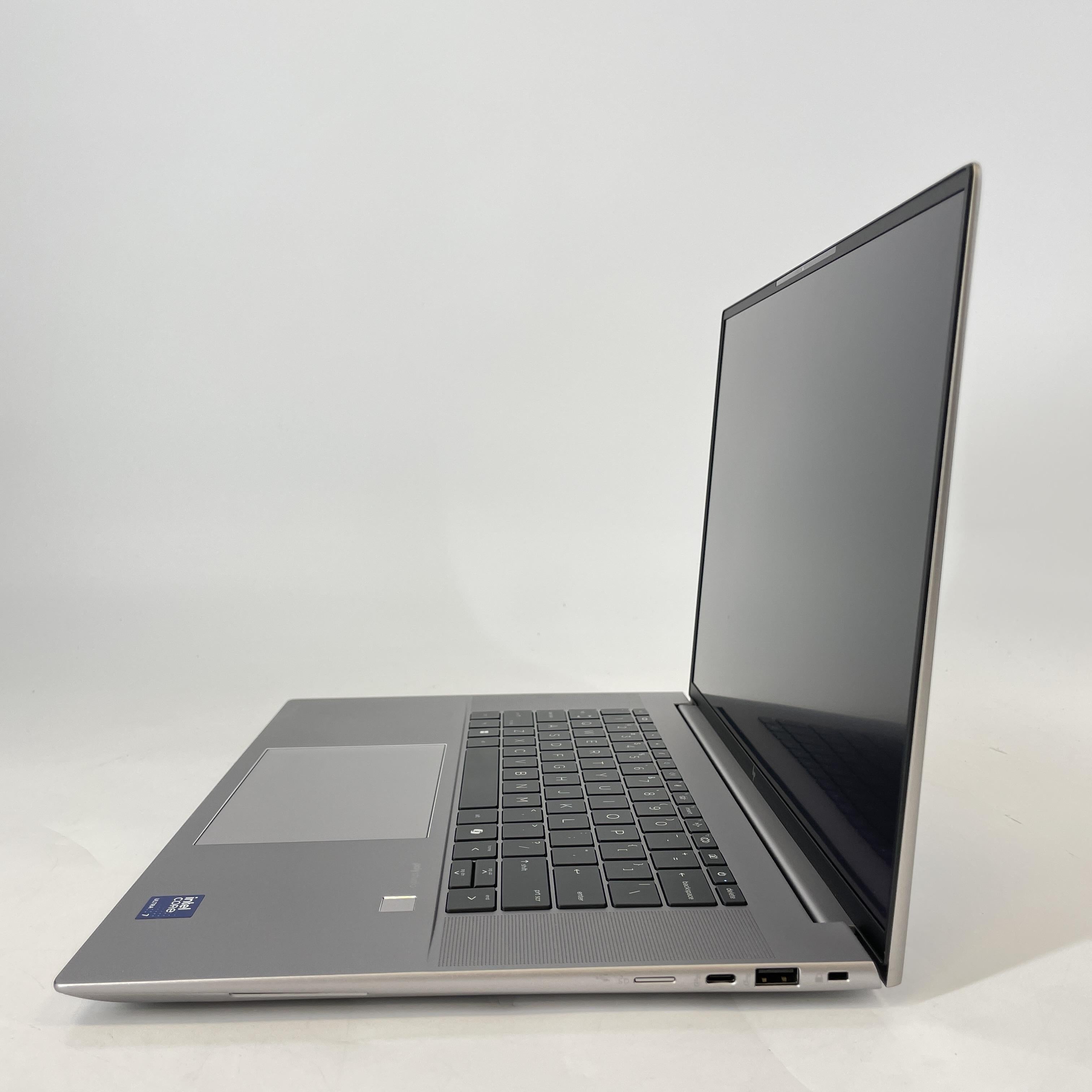 HP ZBook Studio 16 G11 Silver 1.4 GHz Intel Core Ultra 7 32GB RAM 512GB Solid State Drive NVIDIA RTX 1000 Ada 6 GB