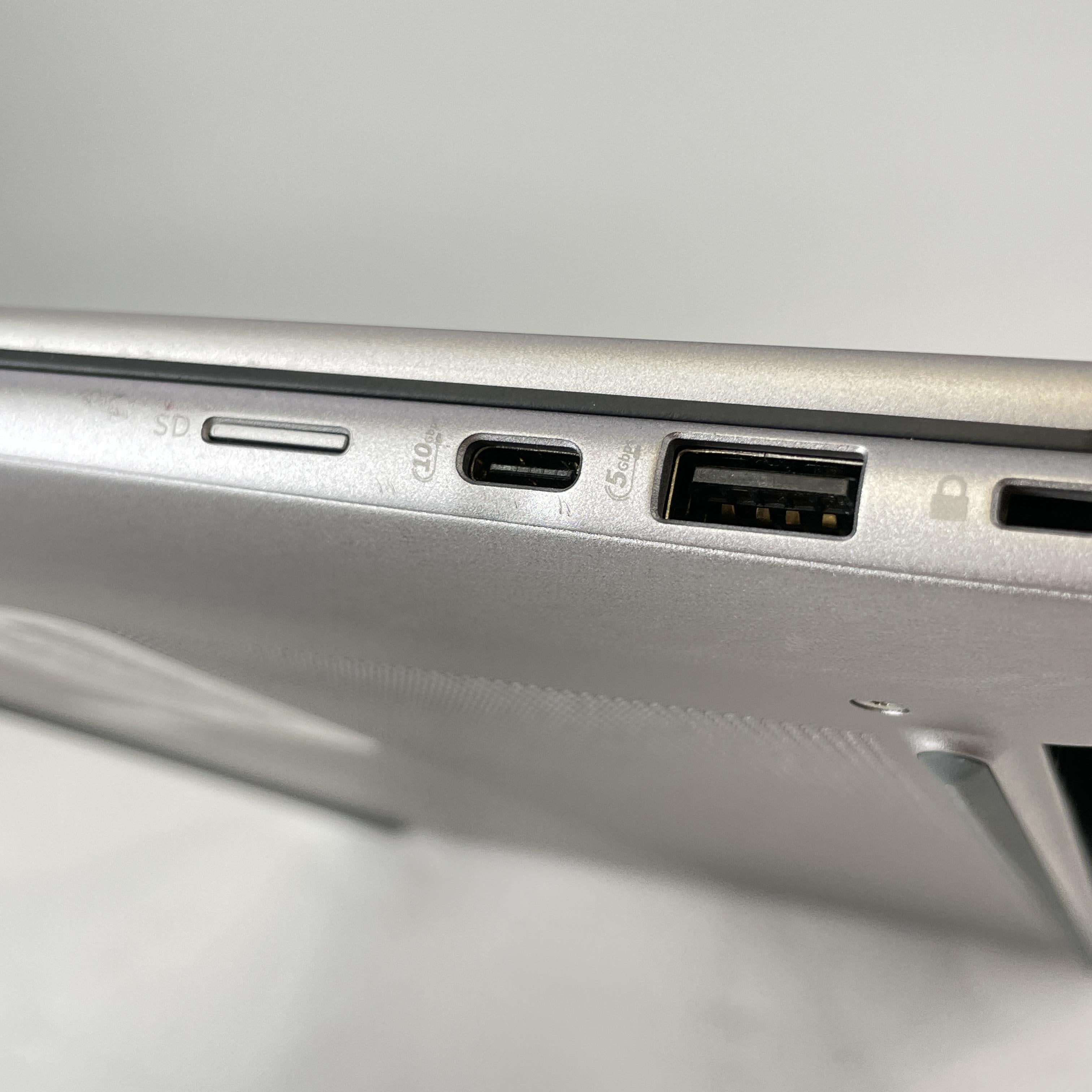HP ZBook Studio 16 G11 Silver 1.4 GHz Intel Core Ultra 7 32GB RAM 512GB Solid State Drive NVIDIA RTX 1000 Ada 6 GB