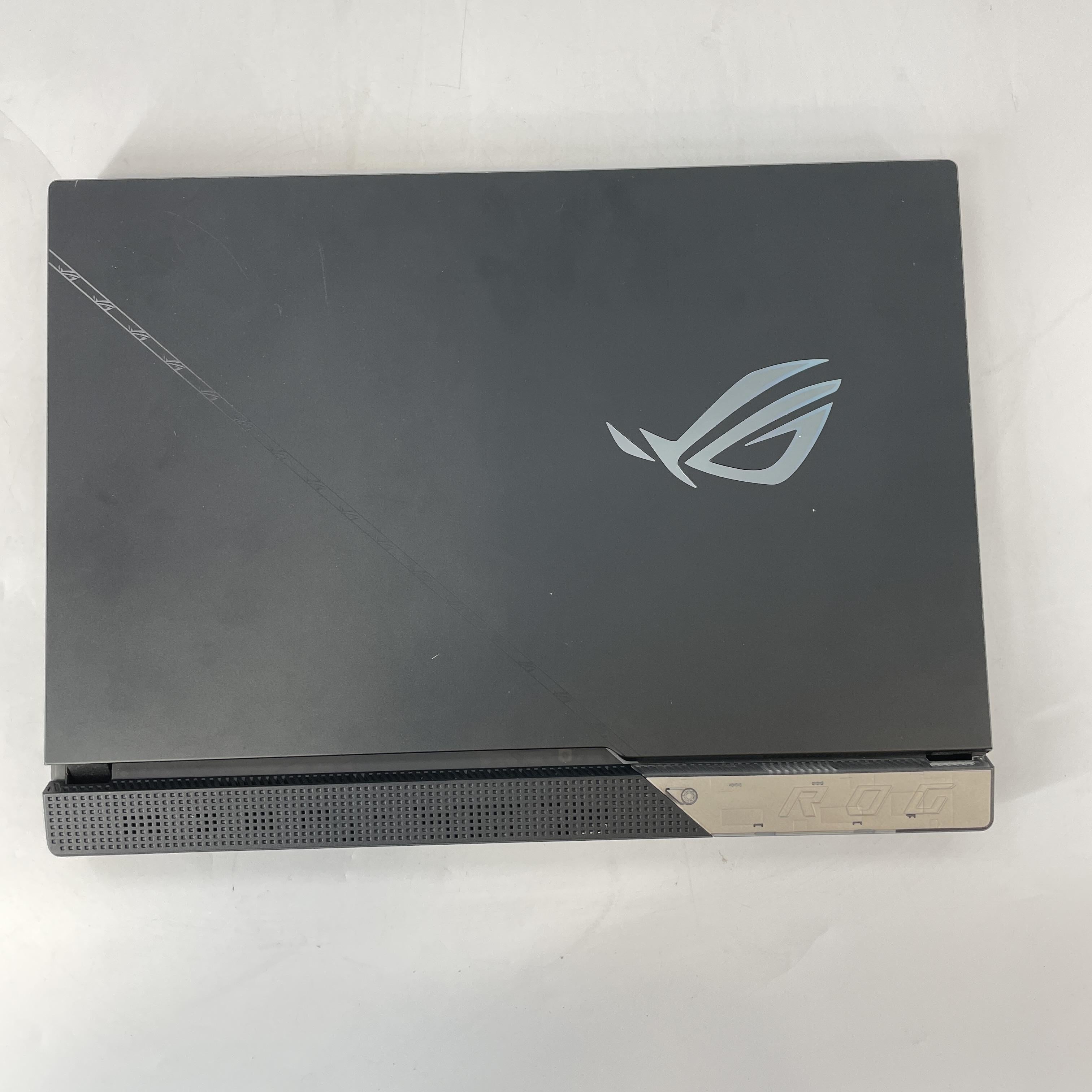 Asus ROG Strix Scar 15 G533 15.6 Black 2.5 GHz Intel Core i9 12th Gen. 16GB RAM 1TB Solid State Drive NVIDIA GeForce RTX 3070 Ti 8 GB