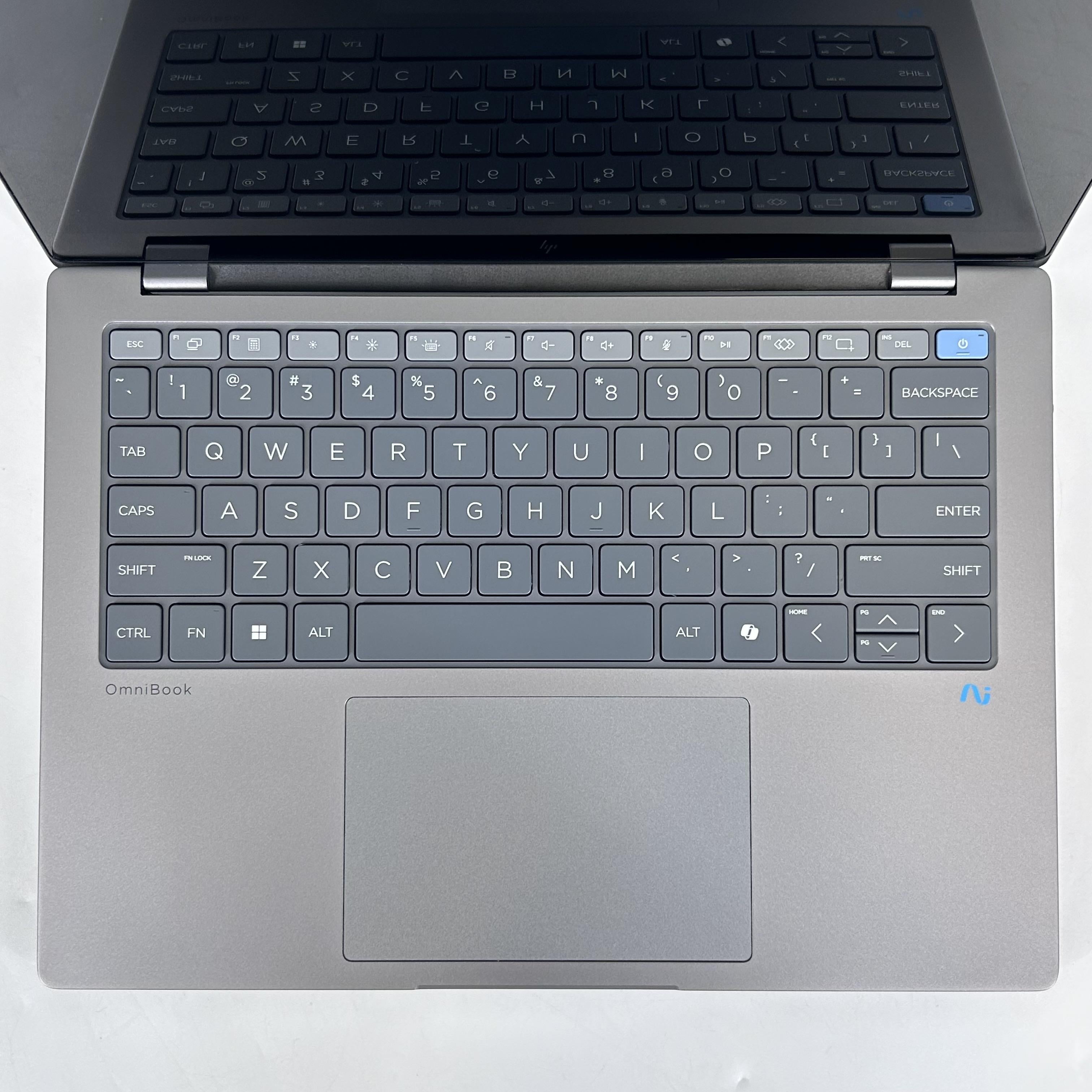 HP OmniBook X 14 Silver 3.4 GHz Qualcomm Snapdragon X Elite 16GB RAM 1TB Solid State Drive