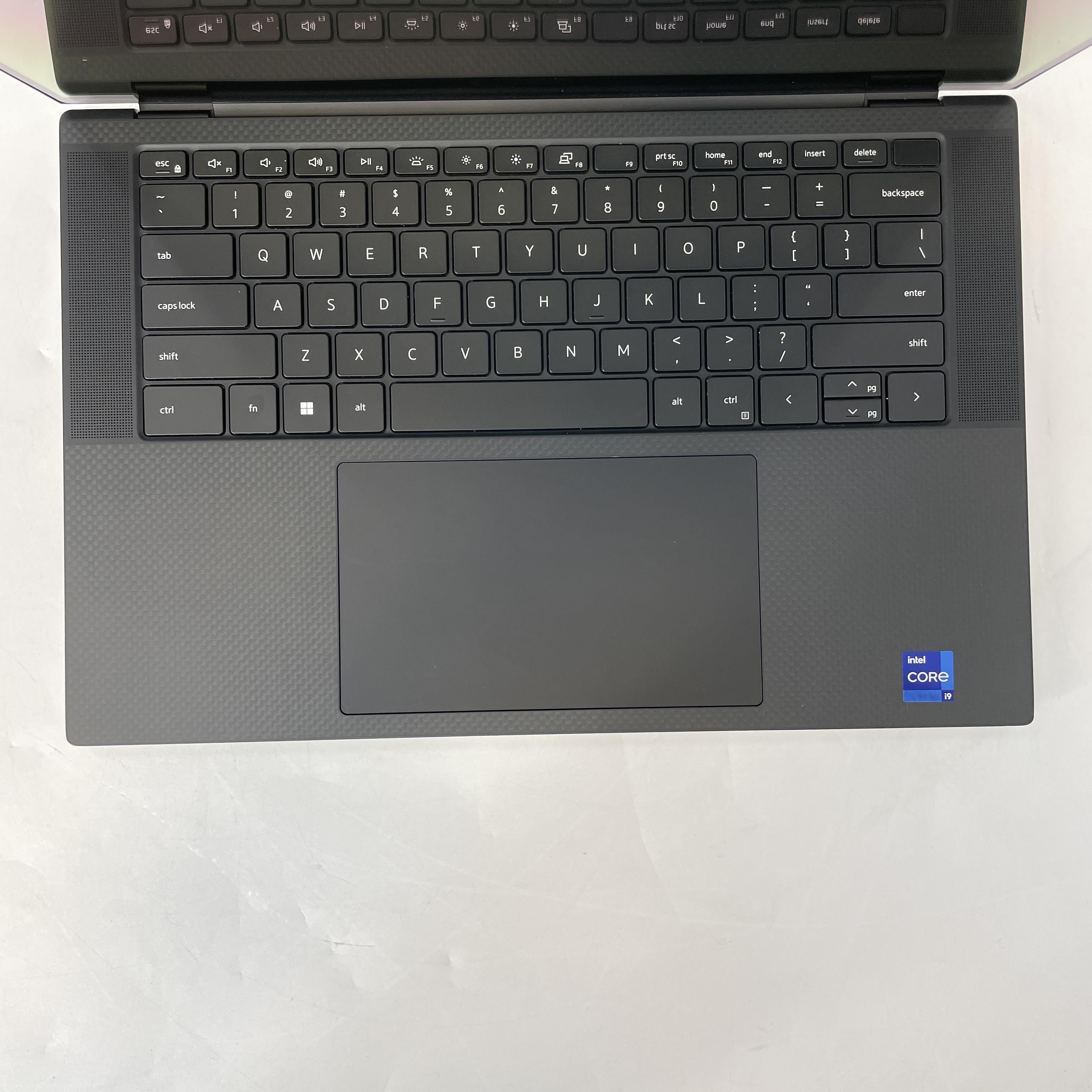Dell XPS 15 9520 Silver 2.5 GHz Intel Core i9 12th Gen. 32GB RAM 1TB Solid State Drive NVIDIA GeForce RTX 3050 Ti 4 GB
