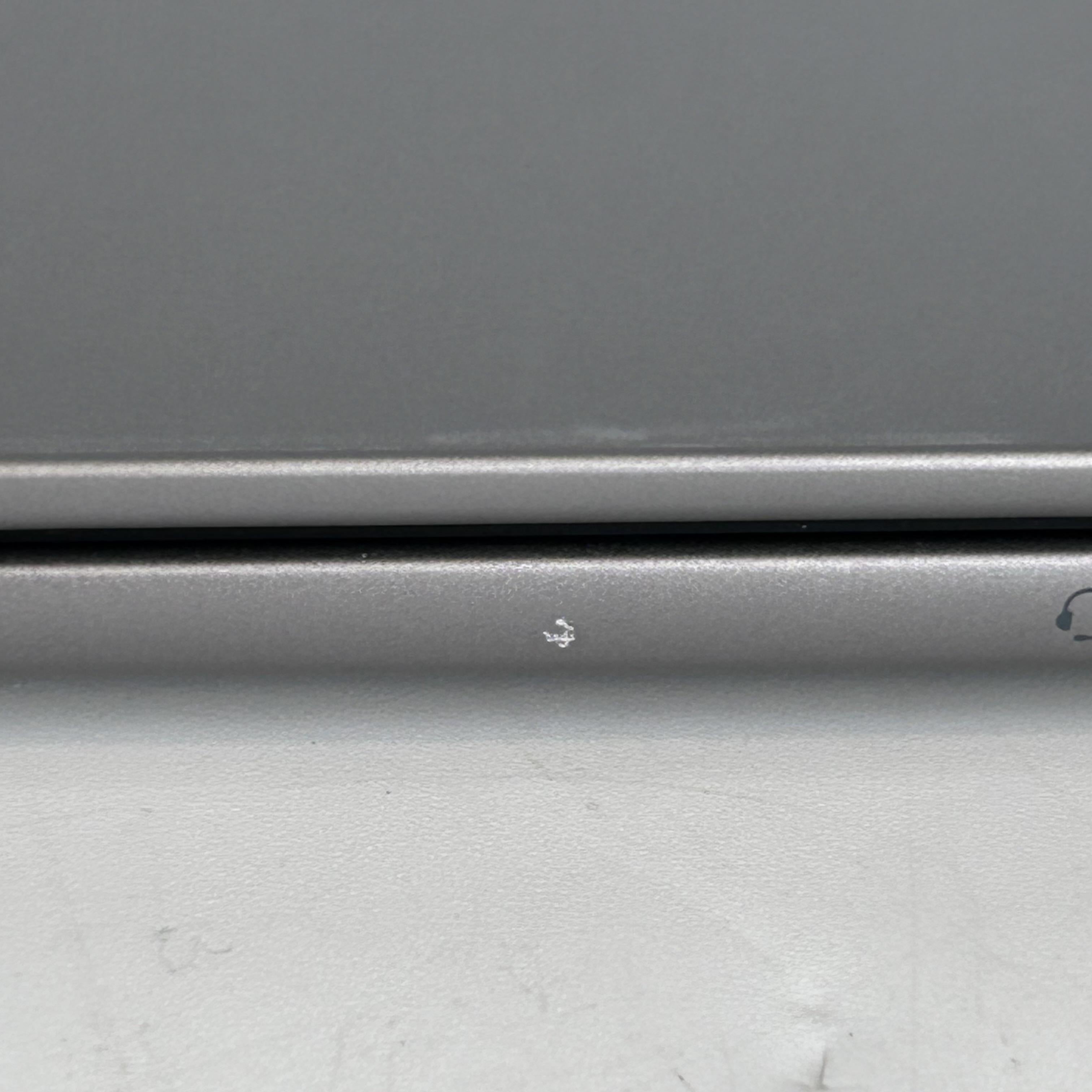 HP OmniBook X 14 Silver 3.4 GHz Qualcomm Snapdragon X Elite 16GB RAM 1TB Solid State Drive