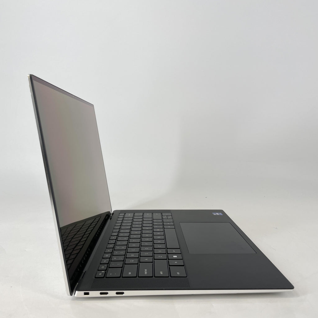 Dell XPS 15 9520 Silver 2.5 GHz Intel Core i9 12th Gen. 32GB RAM 1TB Solid State Drive NVIDIA GeForce RTX 3050 Ti 4 GB