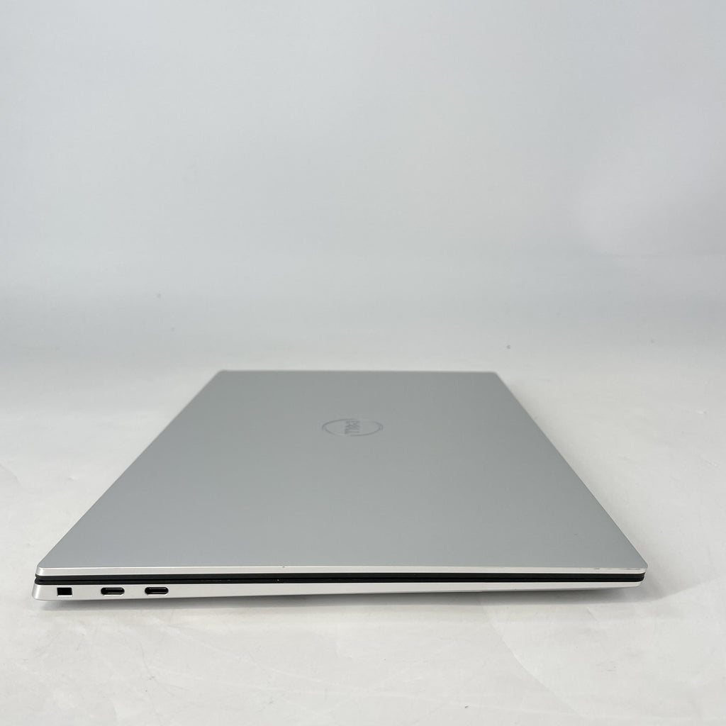 Dell XPS 15 9520 Silver 2.5 GHz Intel Core i9 12th Gen. 32GB RAM 1TB Solid State Drive NVIDIA GeForce RTX 3050 Ti 4 GB