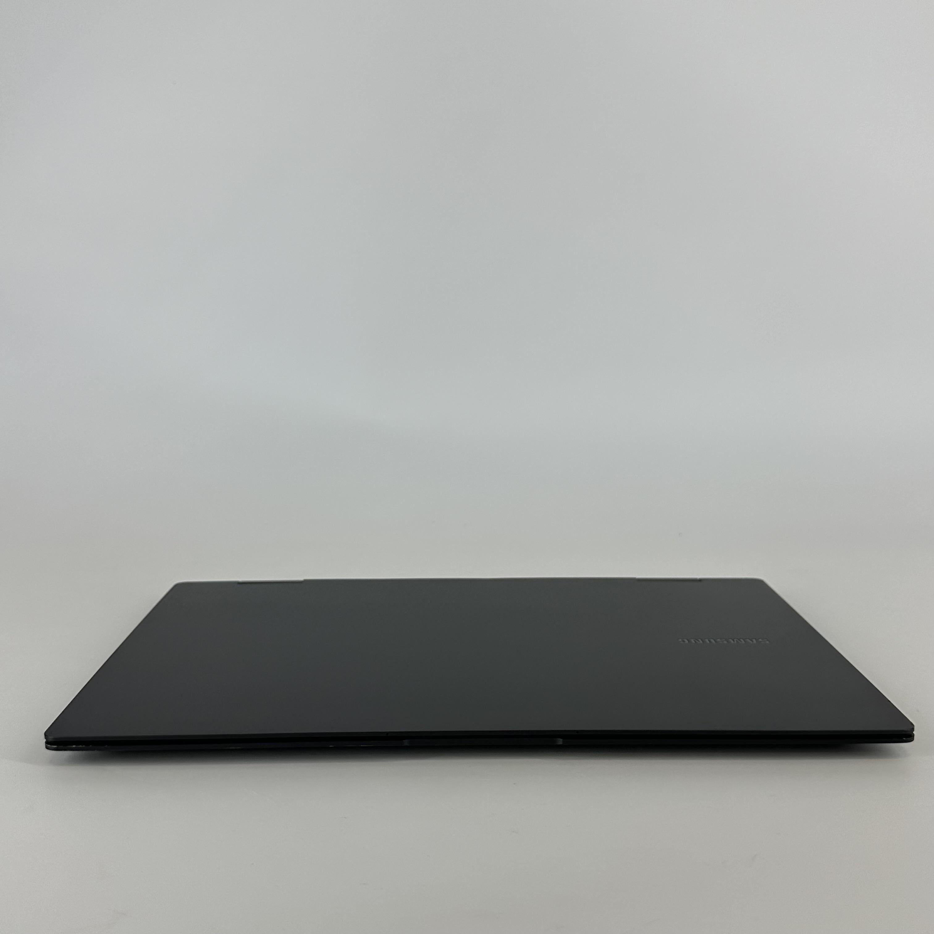 Samsung Galaxy Book2 360 13.3 Graphite WiFi 2.5 GHz Intel Core i7 12th Gen. 16GB RAM 512GB Solid State Drive