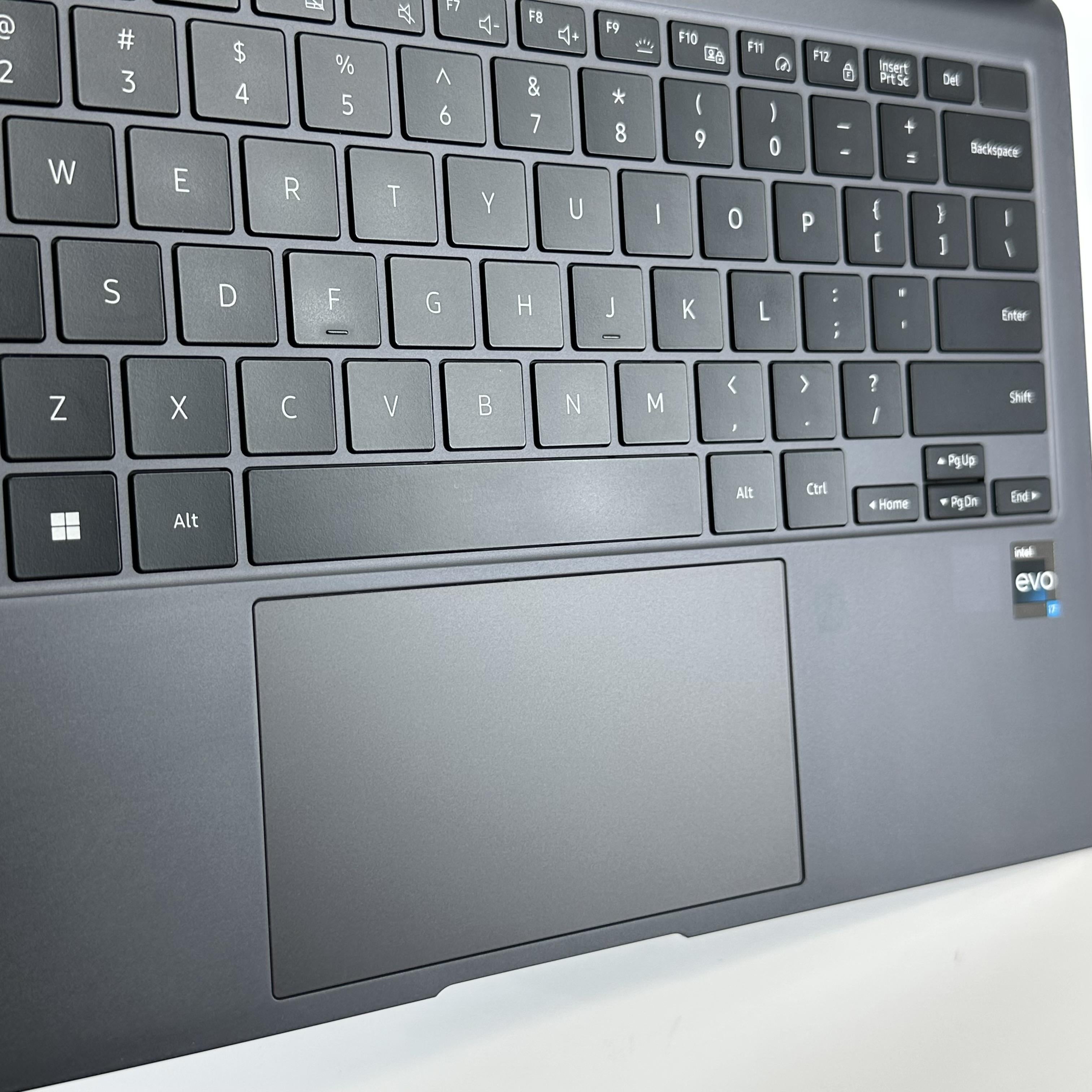Samsung Galaxy Book2 360 13.3 Graphite WiFi 2.5 GHz Intel Core i7 12th Gen. 16GB RAM 512GB Solid State Drive